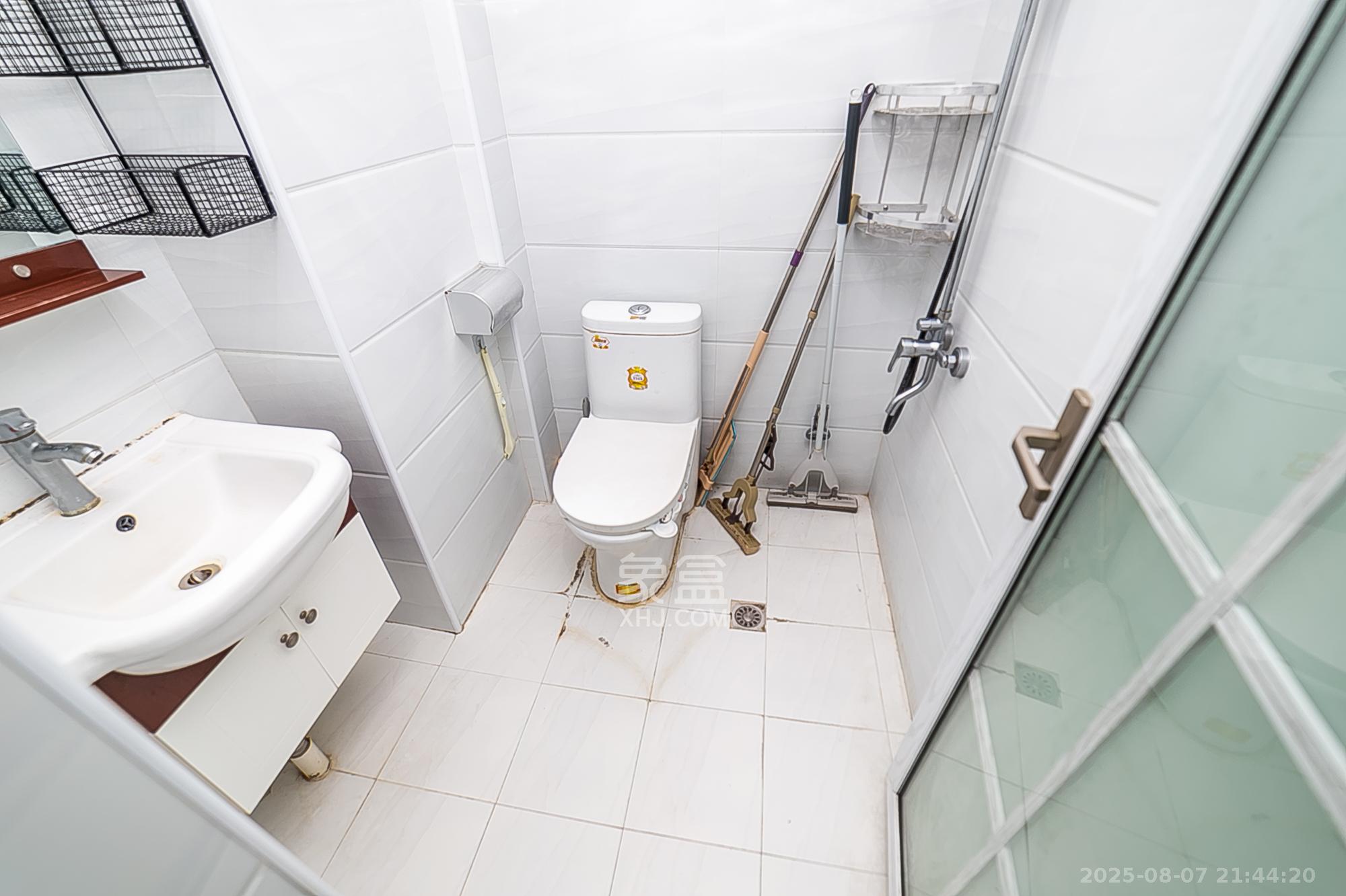 天鸿天府(天鸿中央大院)  1室1厅1卫    35.0万 天鸿天府(天鸿中央大院)  1室1厅1卫    35.0万其他