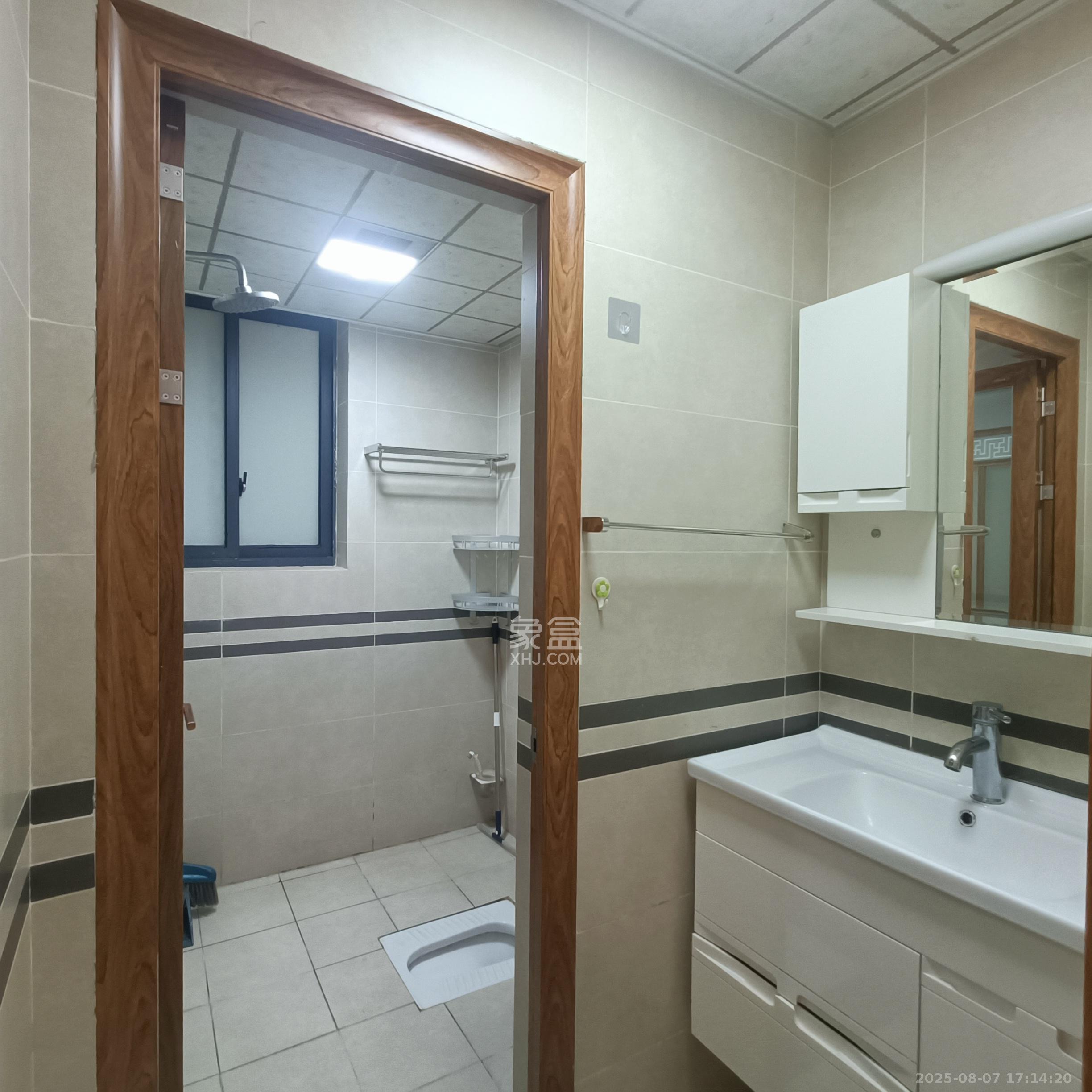 泰禹云开壹品  3室2厅2卫    3000.0元/月室内图