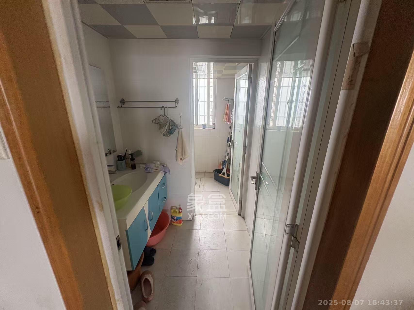 中建桂苑  4室2厅2卫    3000.0元/月 中建桂苑  4室2厅2卫    3000.0元/月室内图