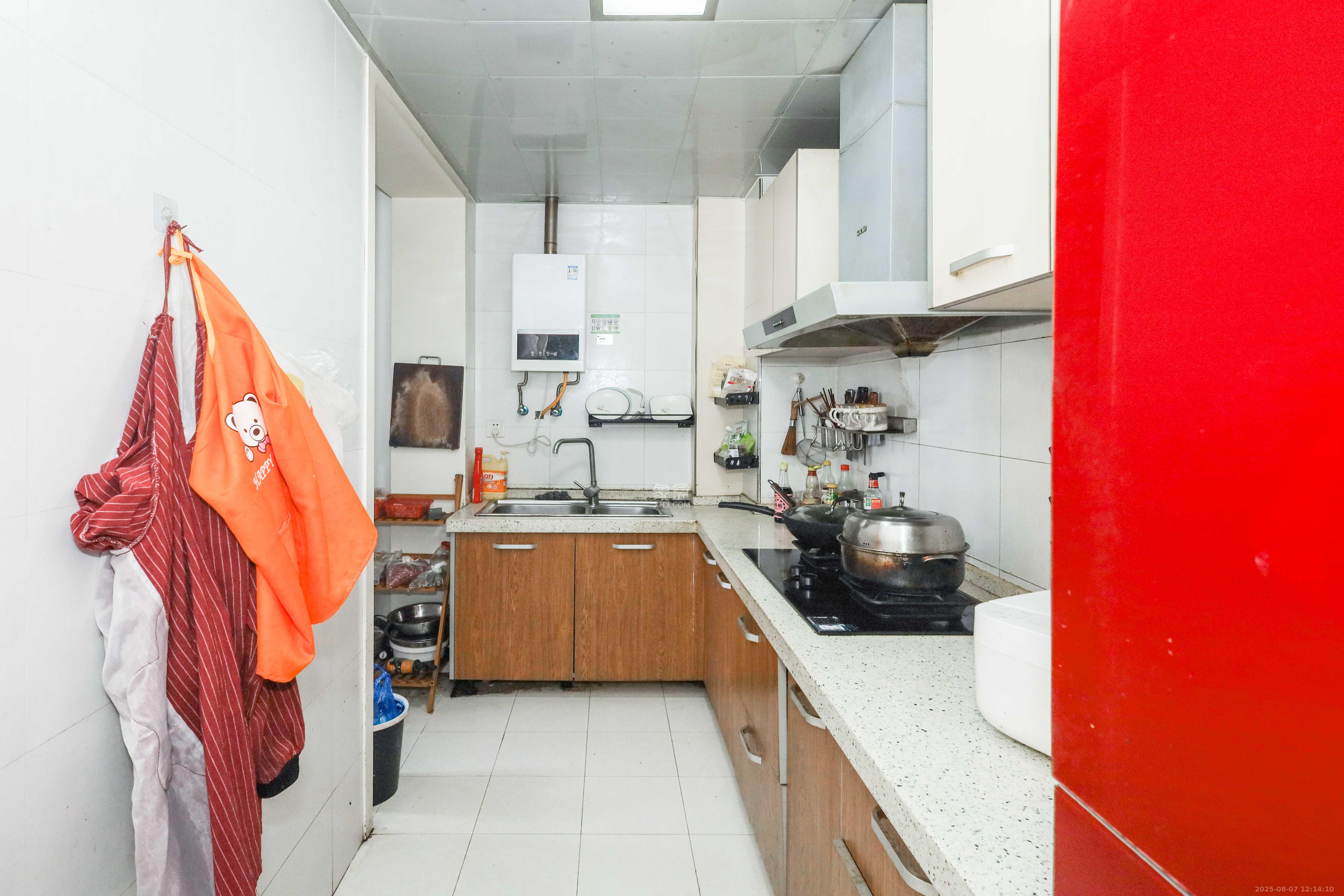 保利麓谷林语F区  3室2厅2卫    92.0万 保利麓谷林语F区  3室2厅2卫    92.0万厨房