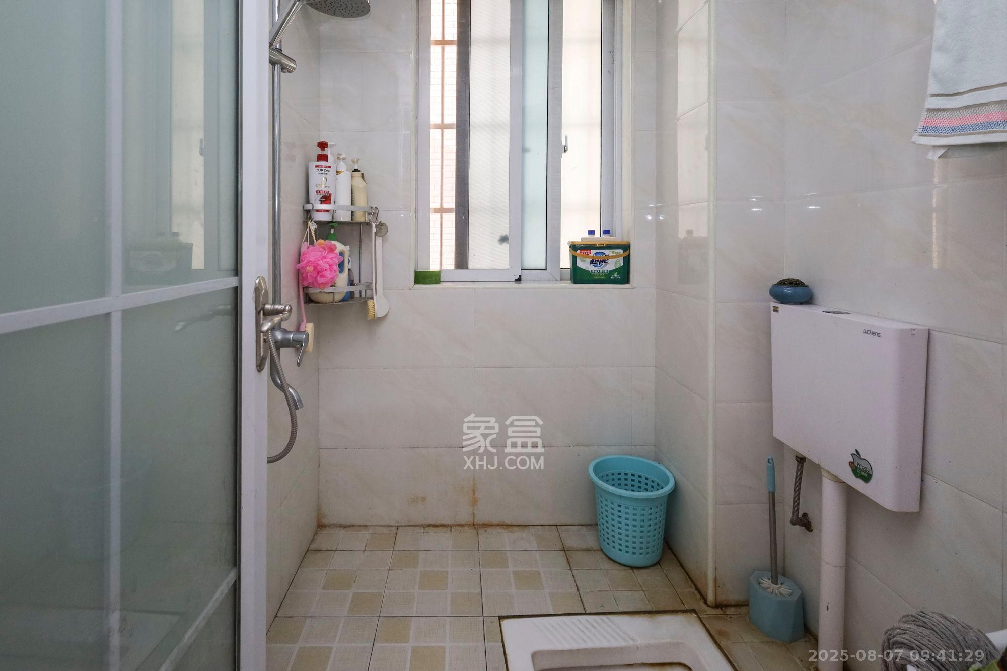 谷山庭院二期 3室1厅1卫 2200.0元/月 谷山庭院二期 3室1厅1卫 2200.0元/月室内图