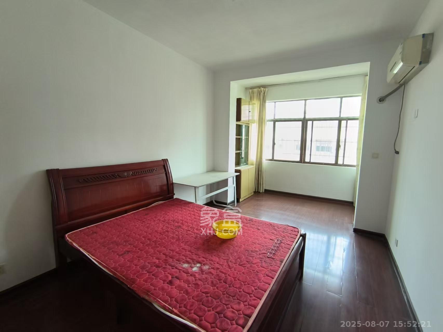 兴联母山小区  3室2厅1卫    1300.0元/月室内图