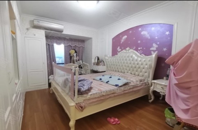 檀香山 4室2厅2卫 2500.0元/月 檀香山 4室2厅2卫 2500.0元/月室内图