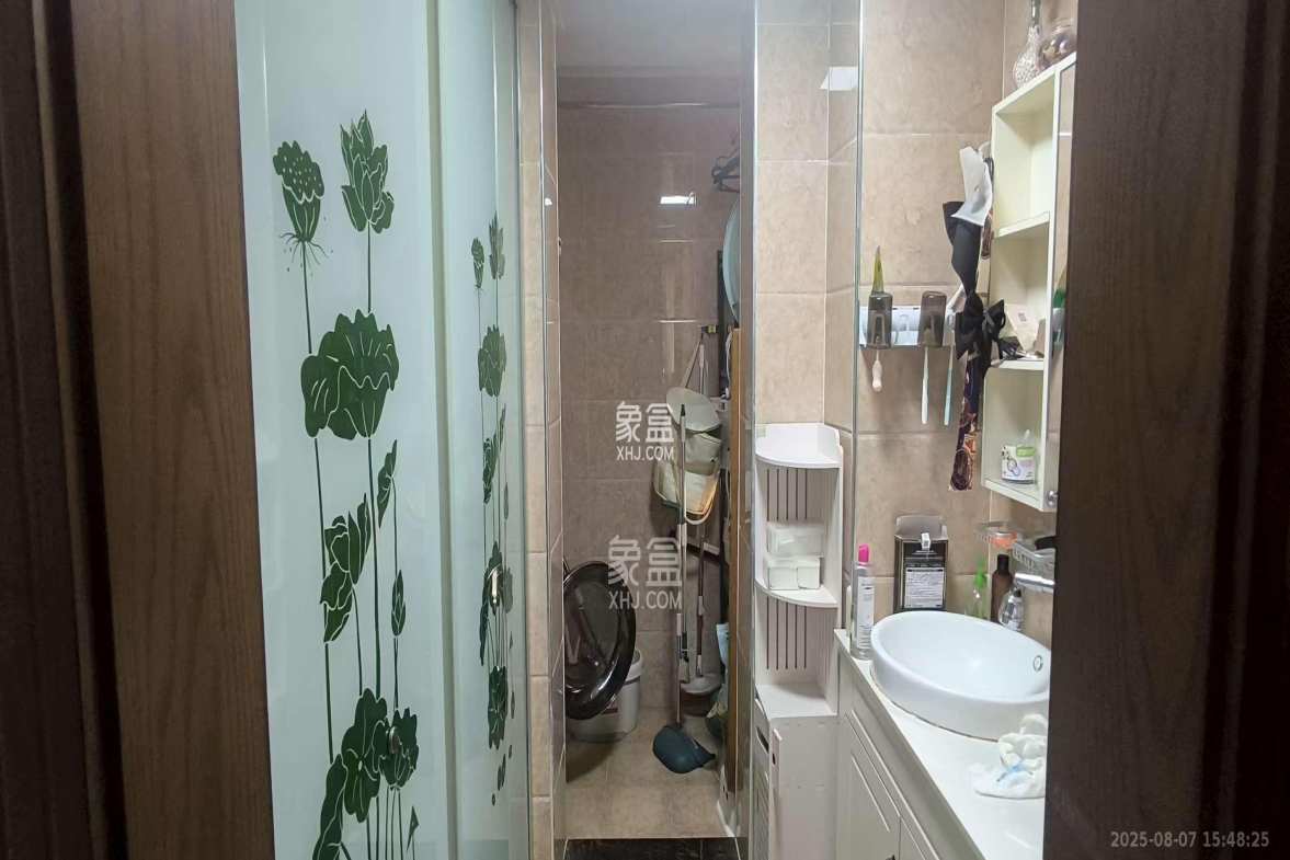 武广美誉 3室2厅1卫 2700.00元/月 武广美誉 3室2厅1卫 2700.00元/月室内图