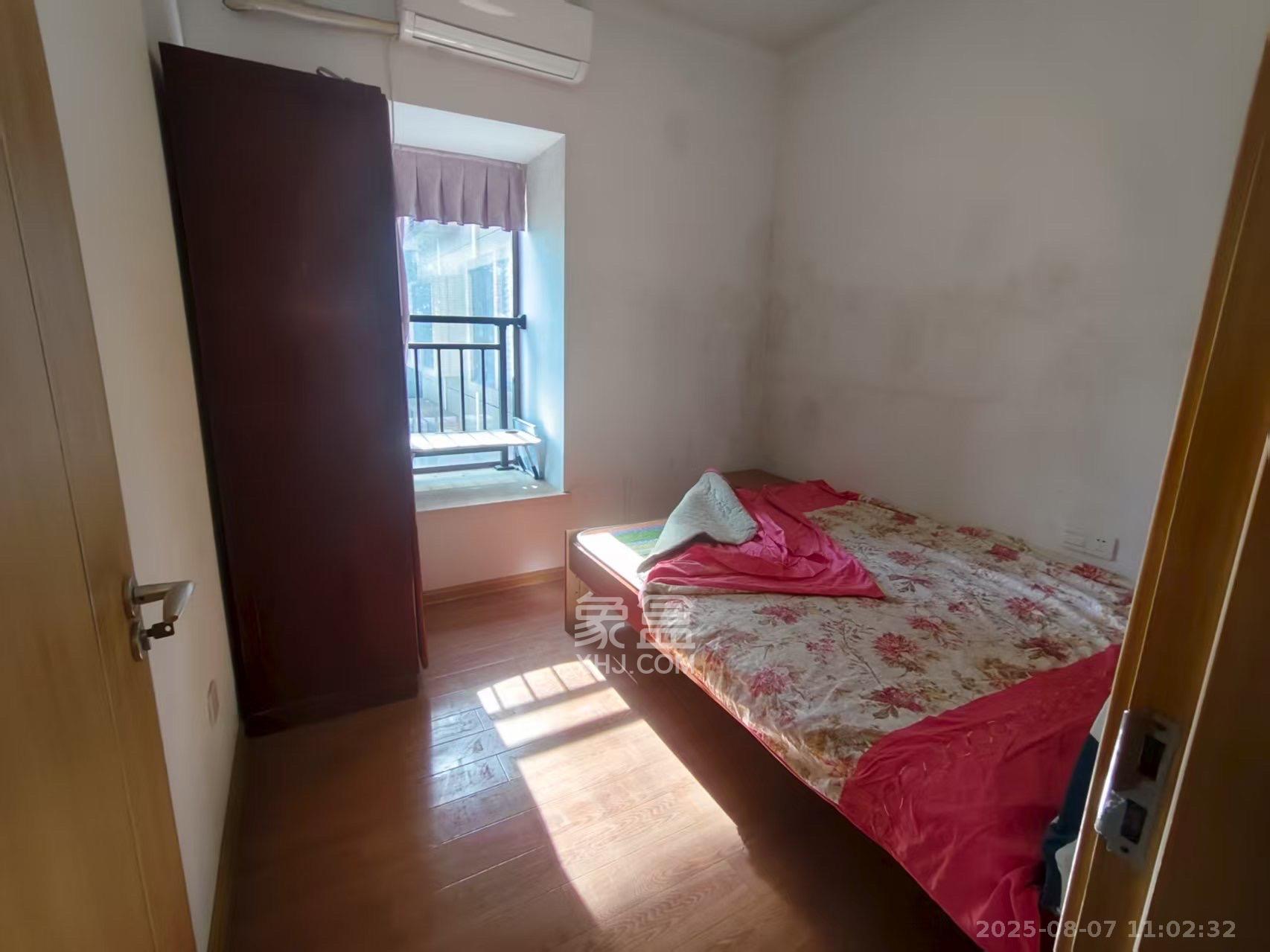 江山帝景哈佛  3室2厅1卫    1800.0元/月室内图