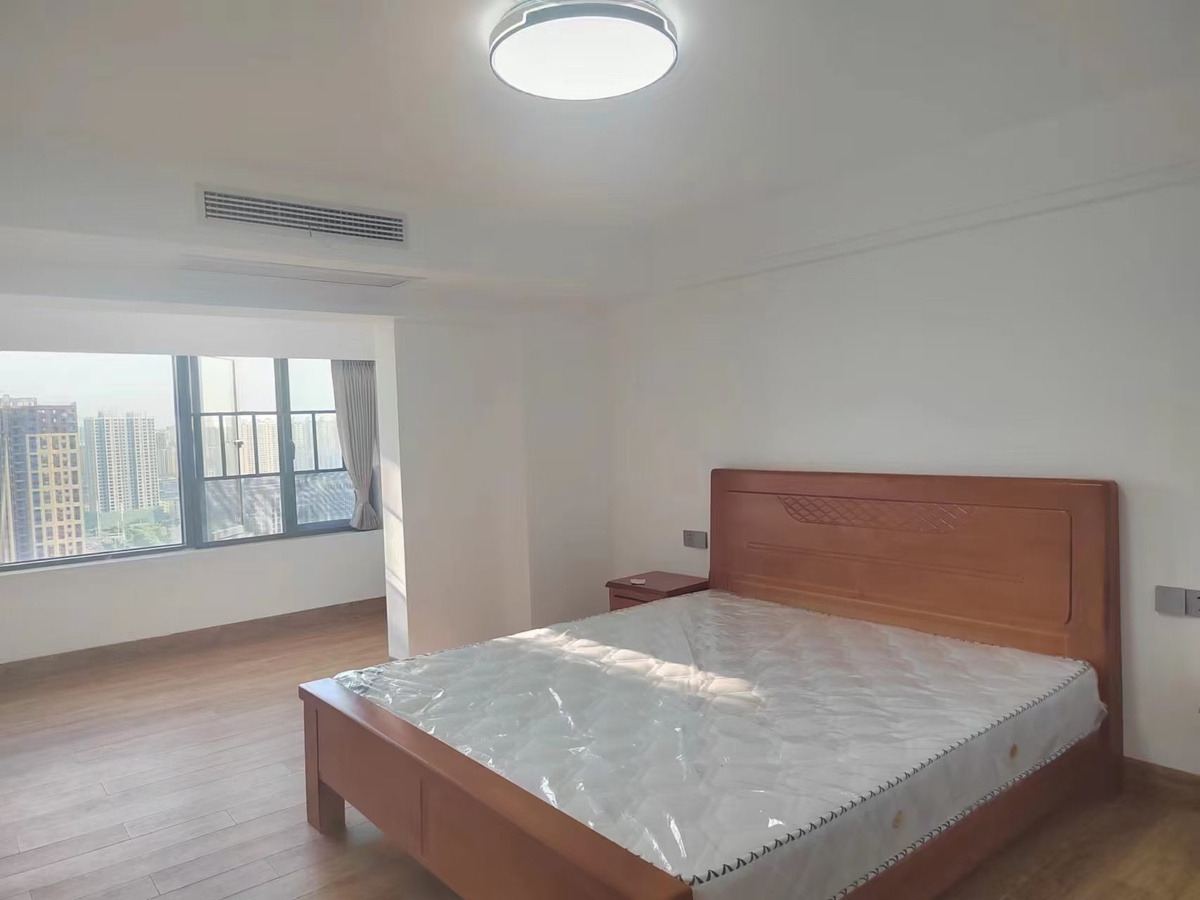 金河湾1881  1室0厅0卫   2600.00元/月室内图