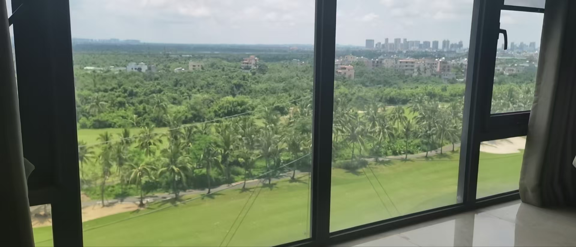 融创桃源大观 3室2厅2卫 2400.0元/月 融创桃源大观 3室2厅2卫 2400.0元/月室内图