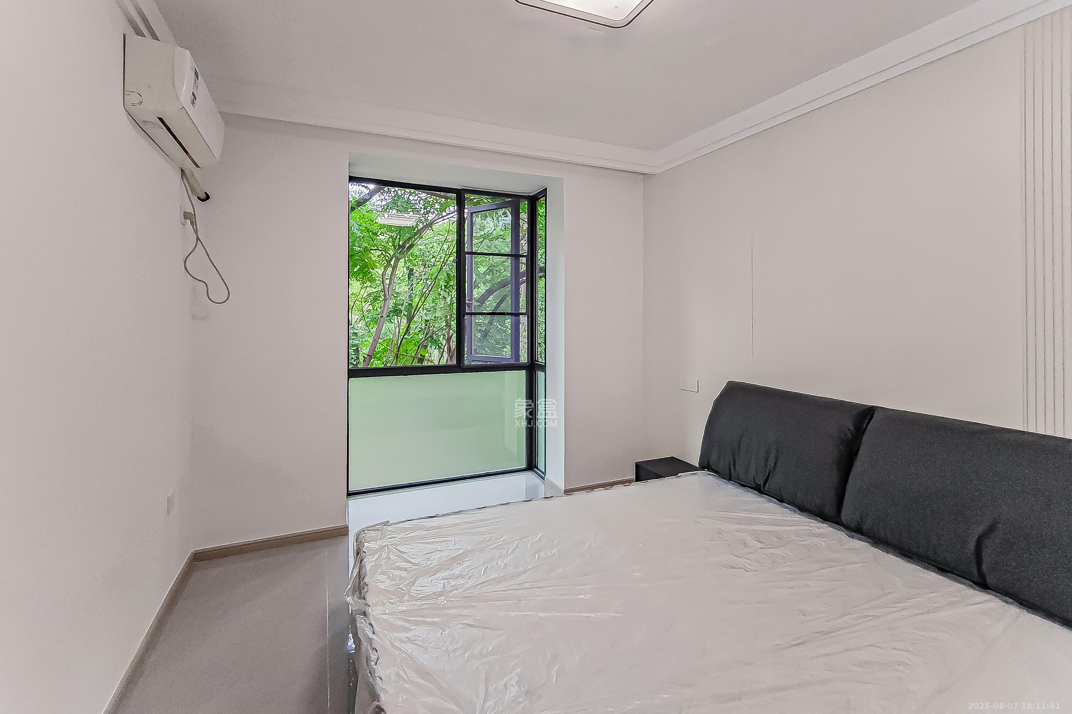 红旗区四片 3室2厅2卫 59.8万 红旗区四片 3室2厅2卫 59.8万卧室