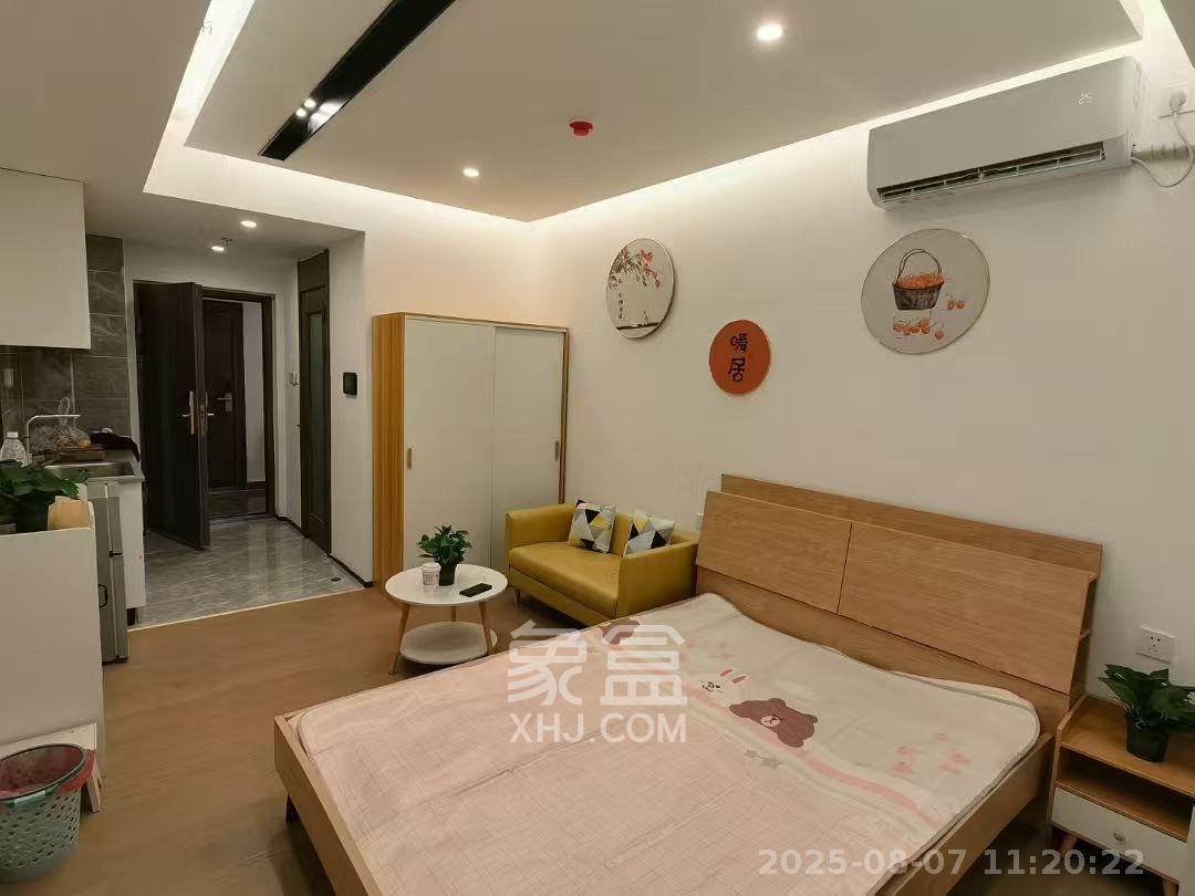 万科金色梦想D区  1室1厅1卫   1700.00元/月室内图1