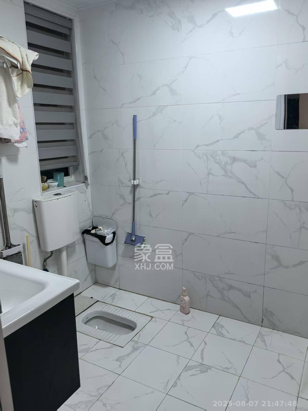 当代滨江MOMA  3室2厅2卫   3200.00元/月室内图
