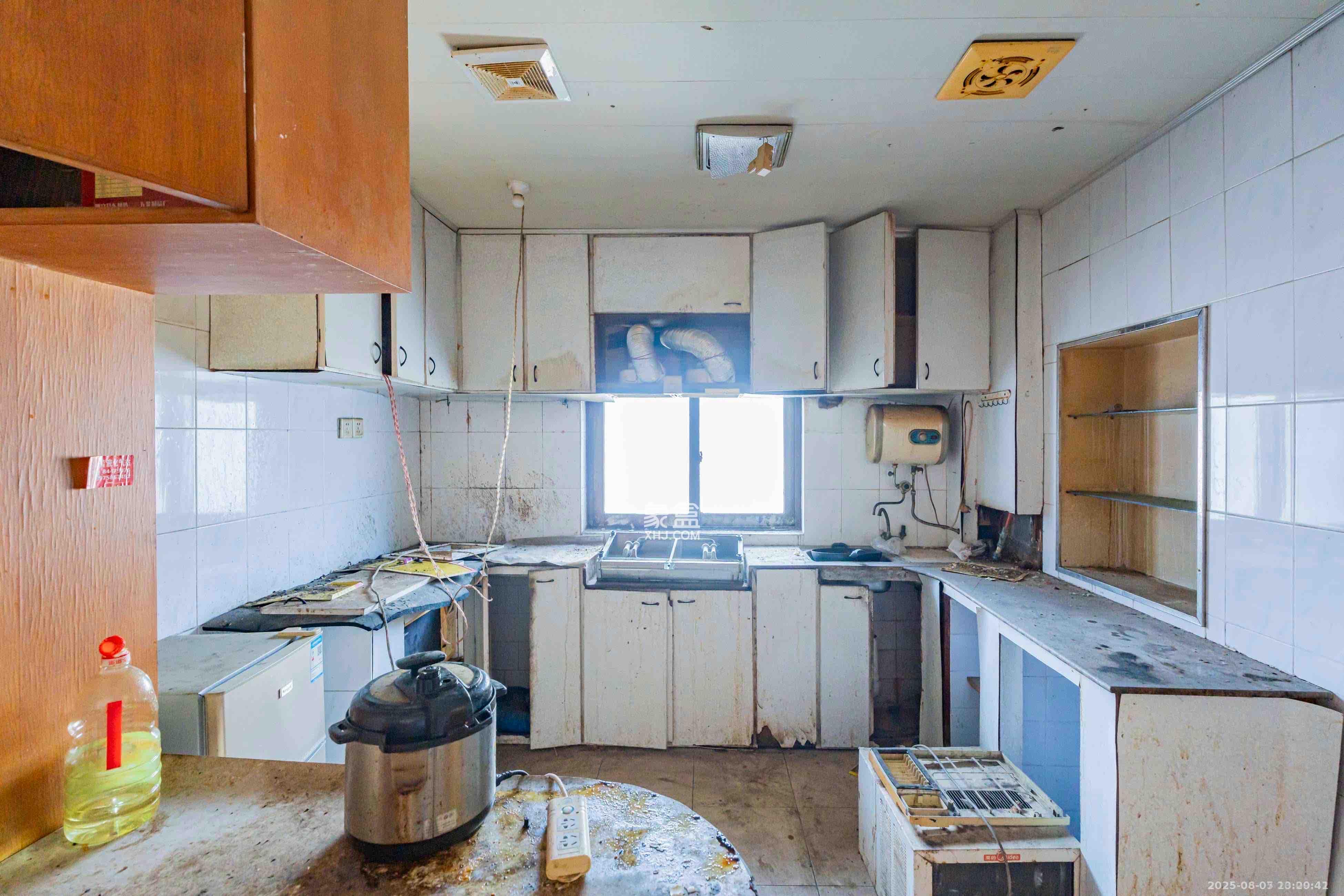 上麻园岭散盘 5室2厅1卫 1800.0元/月 上麻园岭散盘 5室2厅1卫 1800.0元/月室内图