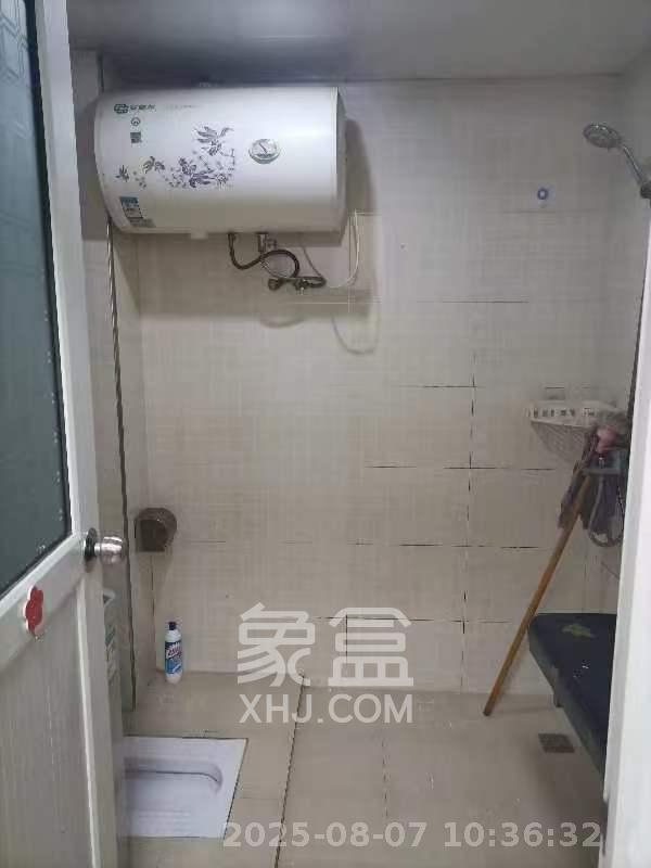 剑桥名门  1室1厅1卫   1400.00元/月室内图