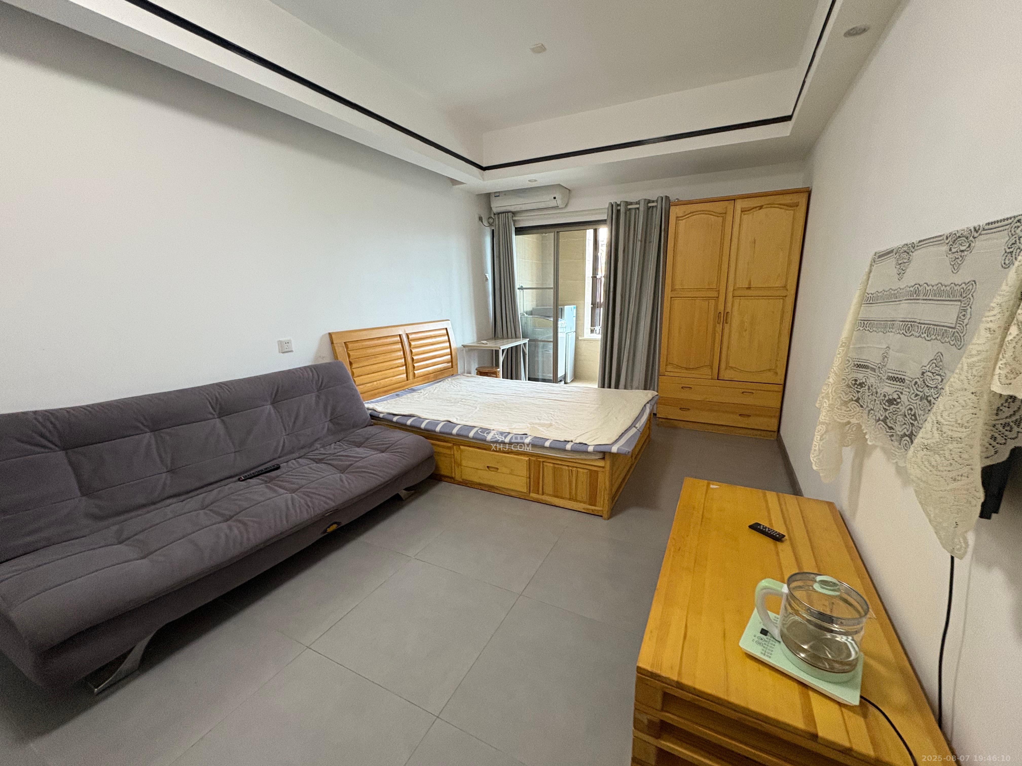 长盛上东区 1室1厅1卫 1500.0元/月 长盛上东区 1室1厅1卫 1500.0元/月室内图