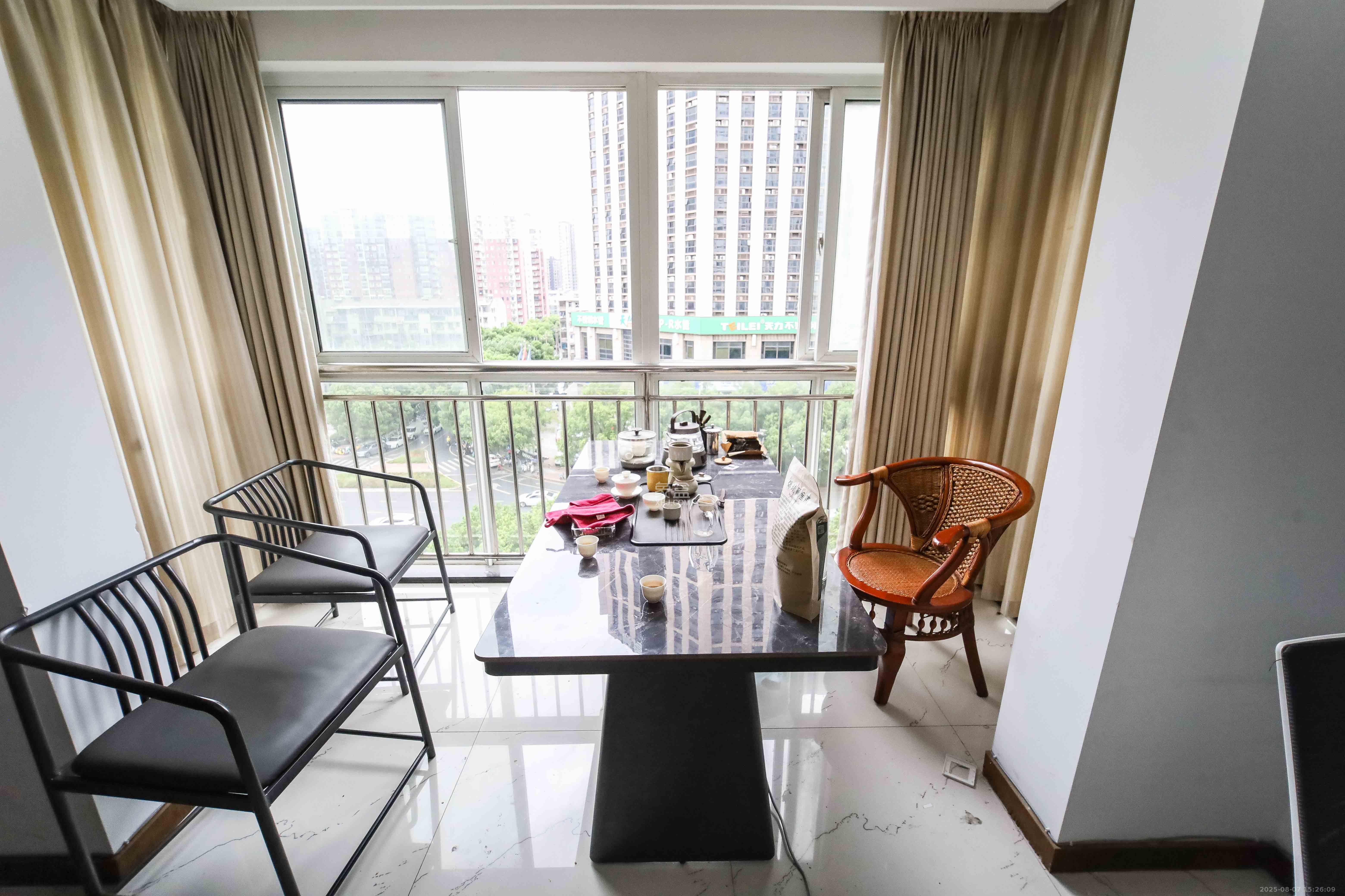 诺亚方舟大厦 4室2厅1卫 79.8万 诺亚方舟大厦 4室2厅1卫 79.8万其他