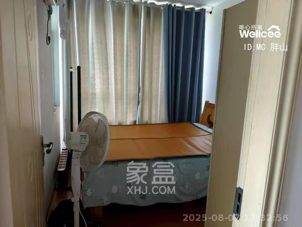 东方航标  2室2厅1卫   1400.00元/月室内图