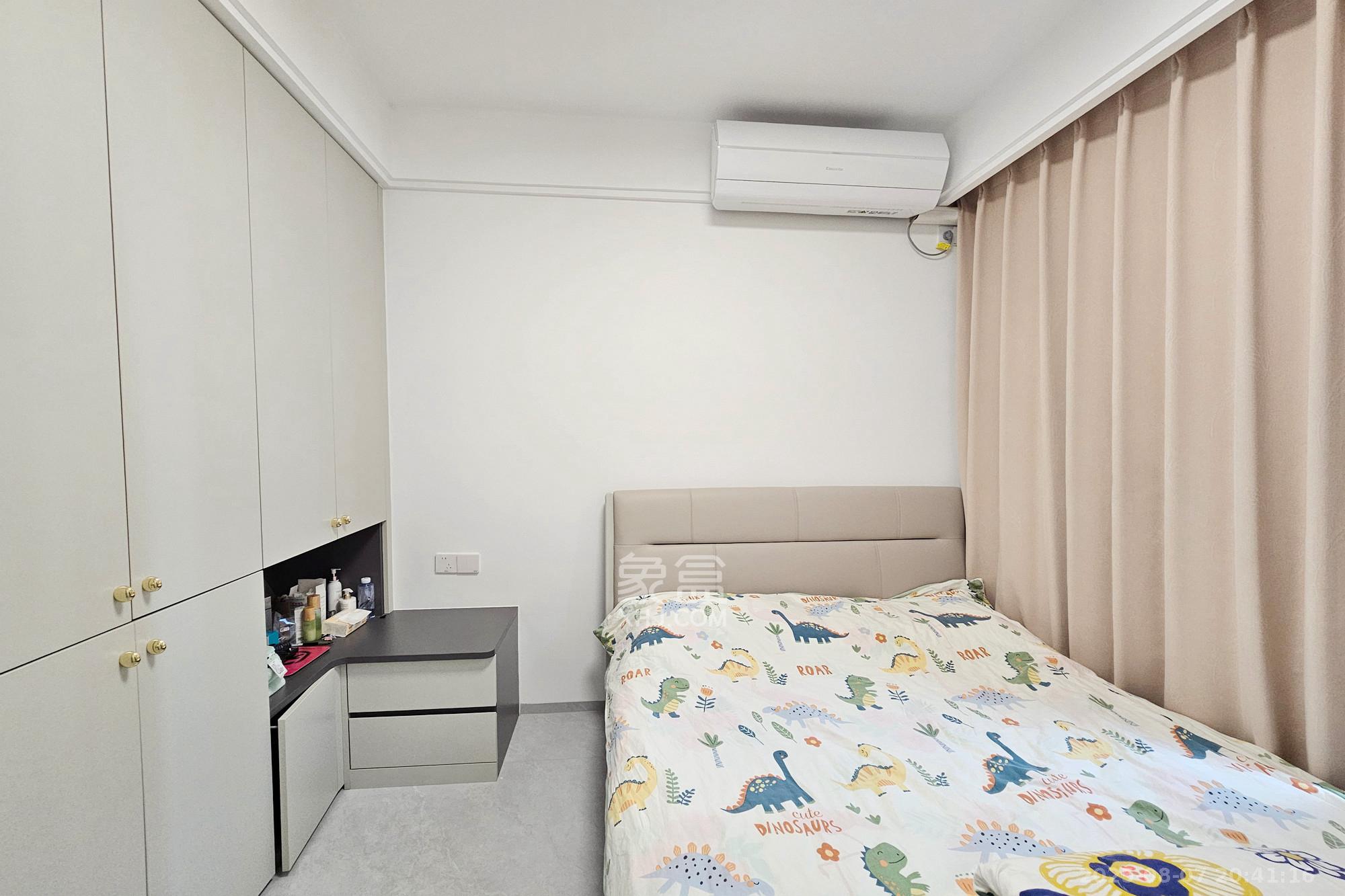 润和星河玥 4室2厅2卫 170.0万 润和星河玥 4室2厅2卫 170.0万卧室