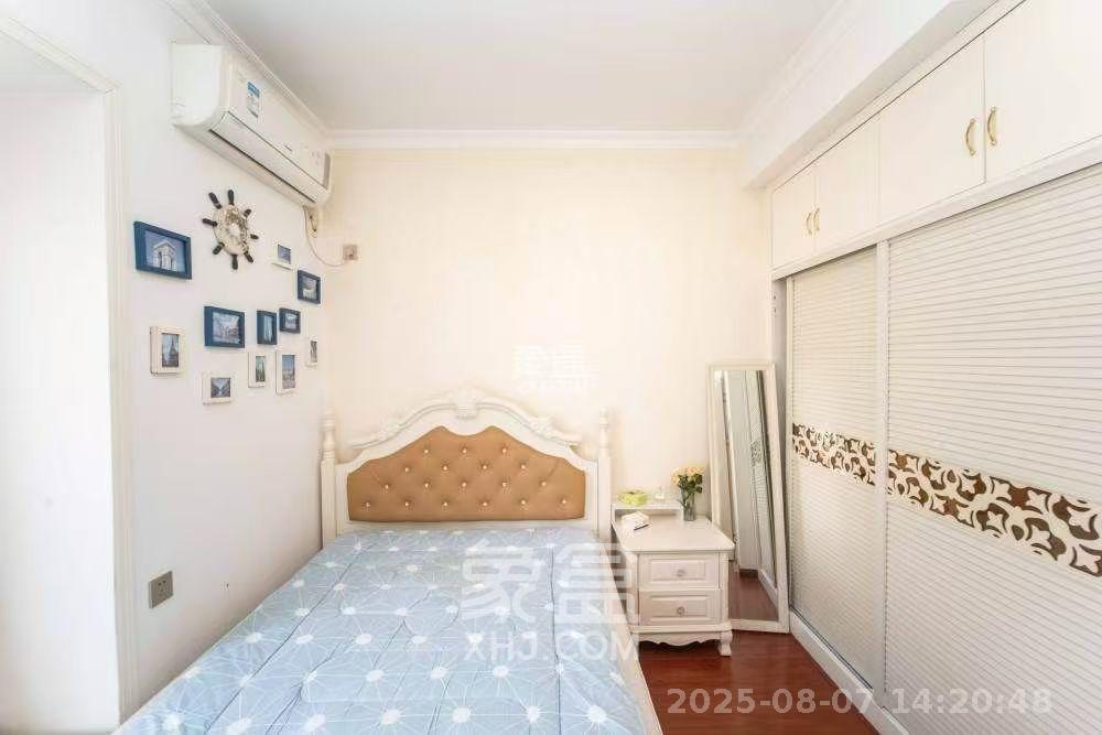 泊爱蓝湾  3室2厅1卫   3200.00元/月室内图
