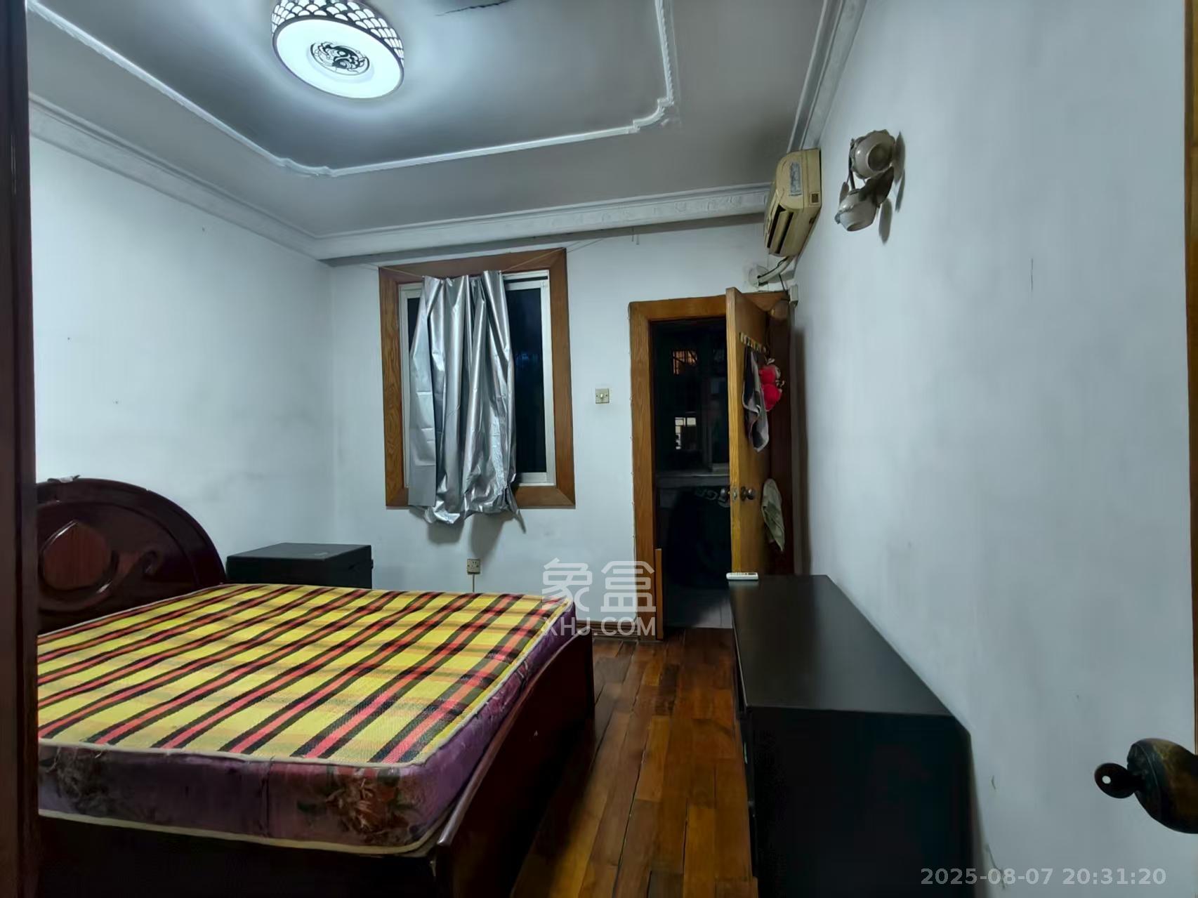 蒋家垅社区  2室1厅1卫    1200.0元/月室内图