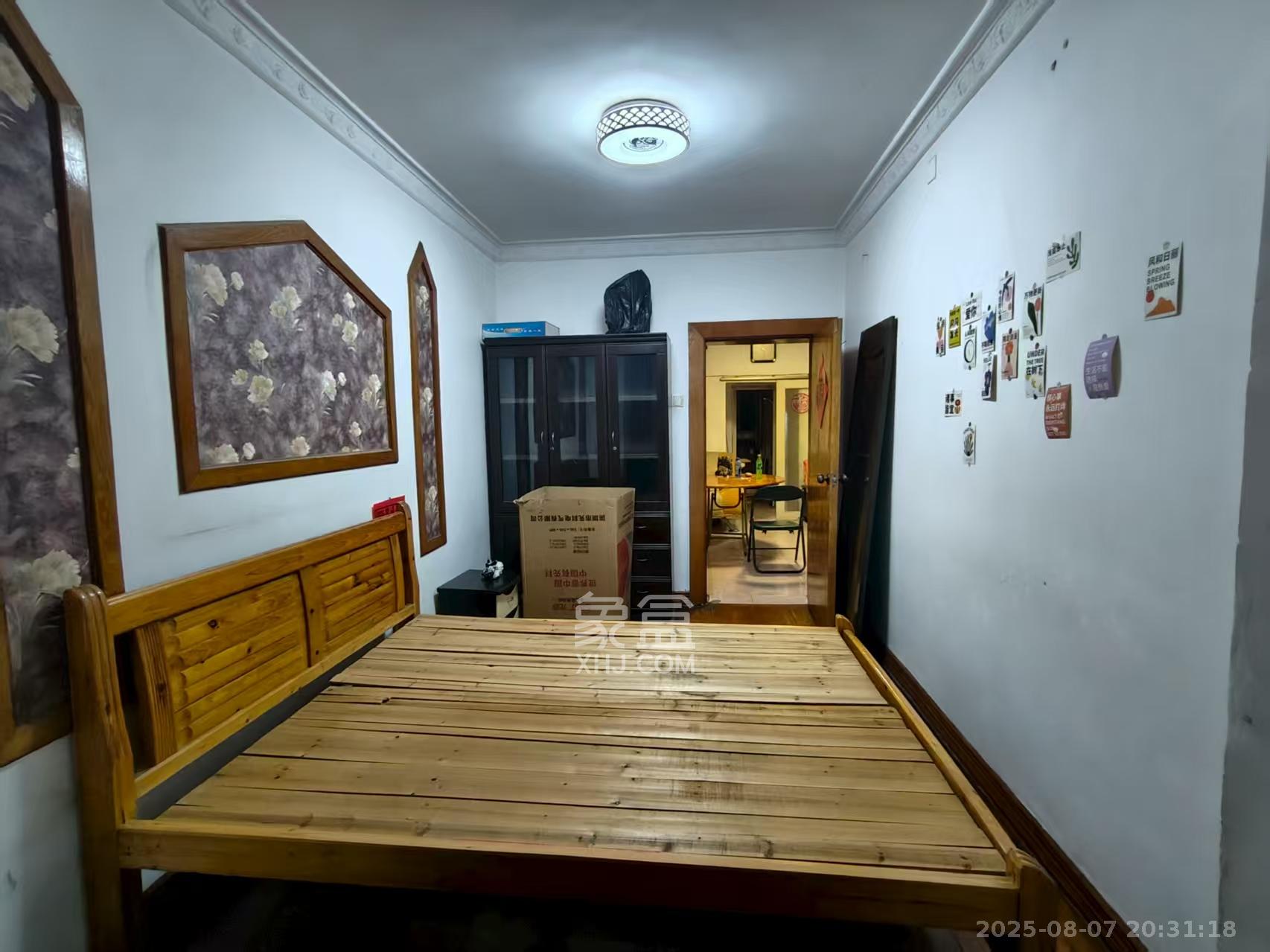 蒋家垅社区  2室1厅1卫    1200.0元/月室内图