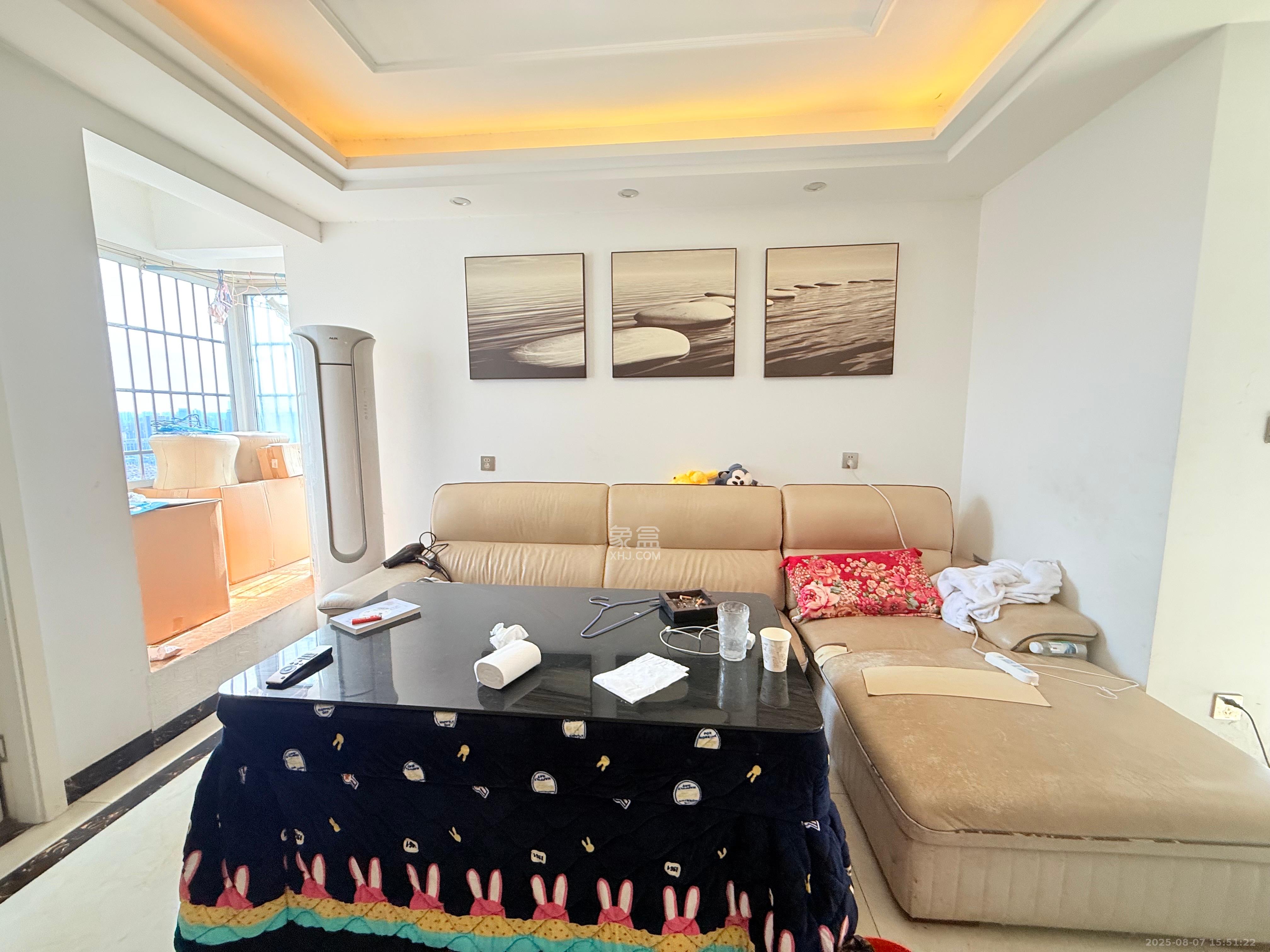 鑫科明珠 3室1厅2卫 3200.0元/月 鑫科明珠 3室1厅2卫 3200.0元/月室内图