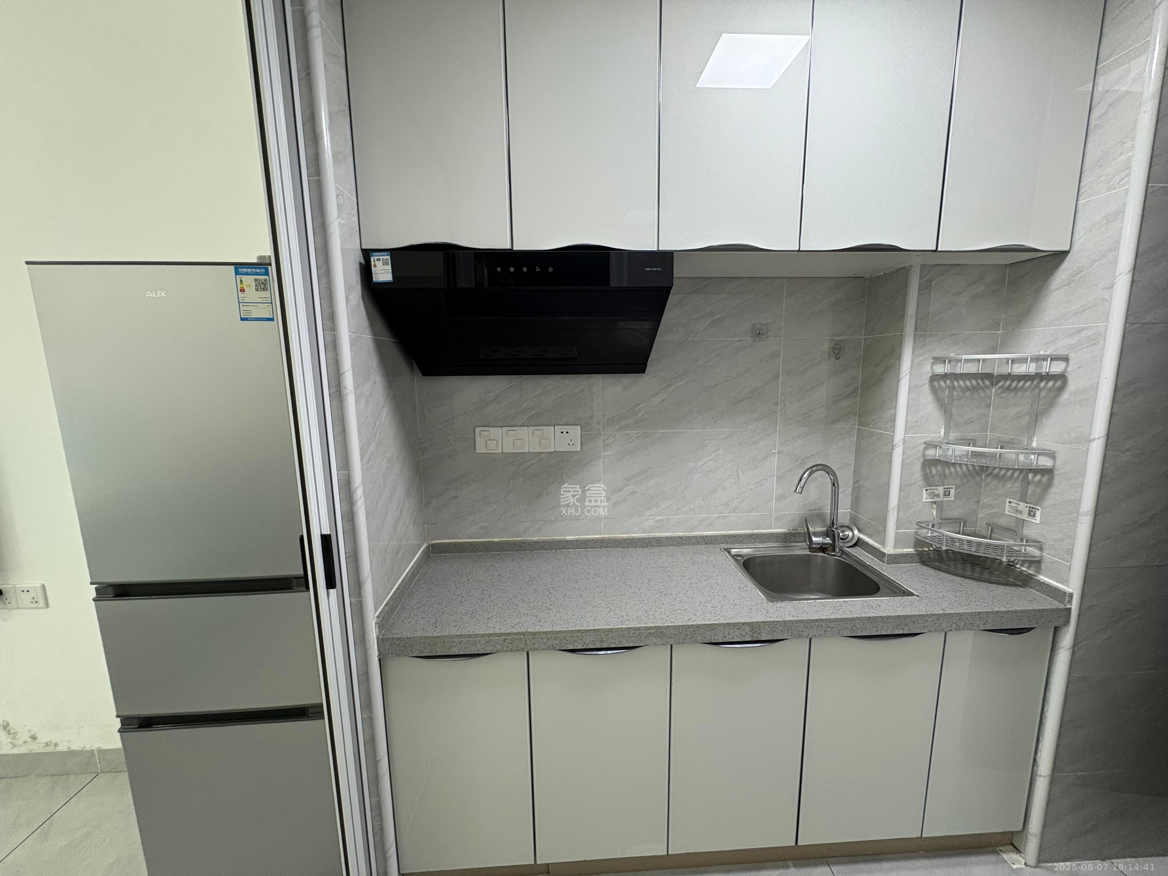 龙湖湘江星座(祺鑫星座公寓) 1室1厅1卫 1500.0元/月 龙湖湘江星座(祺鑫星座公寓) 1室1厅1卫 1500.0元/月室内图