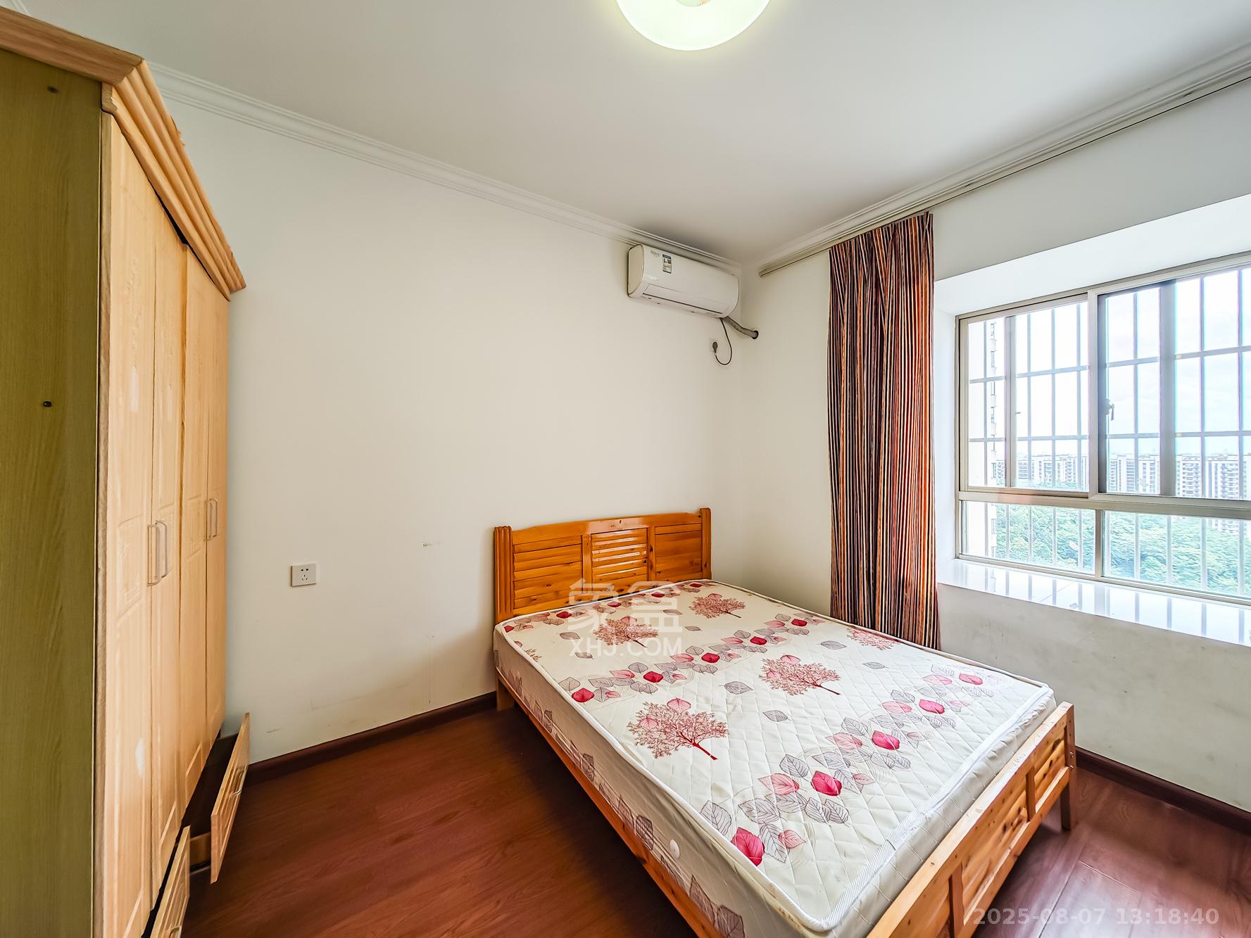 钱隆世家  4室2厅2卫    118.0万 钱隆世家  4室2厅2卫    118.0万卧室