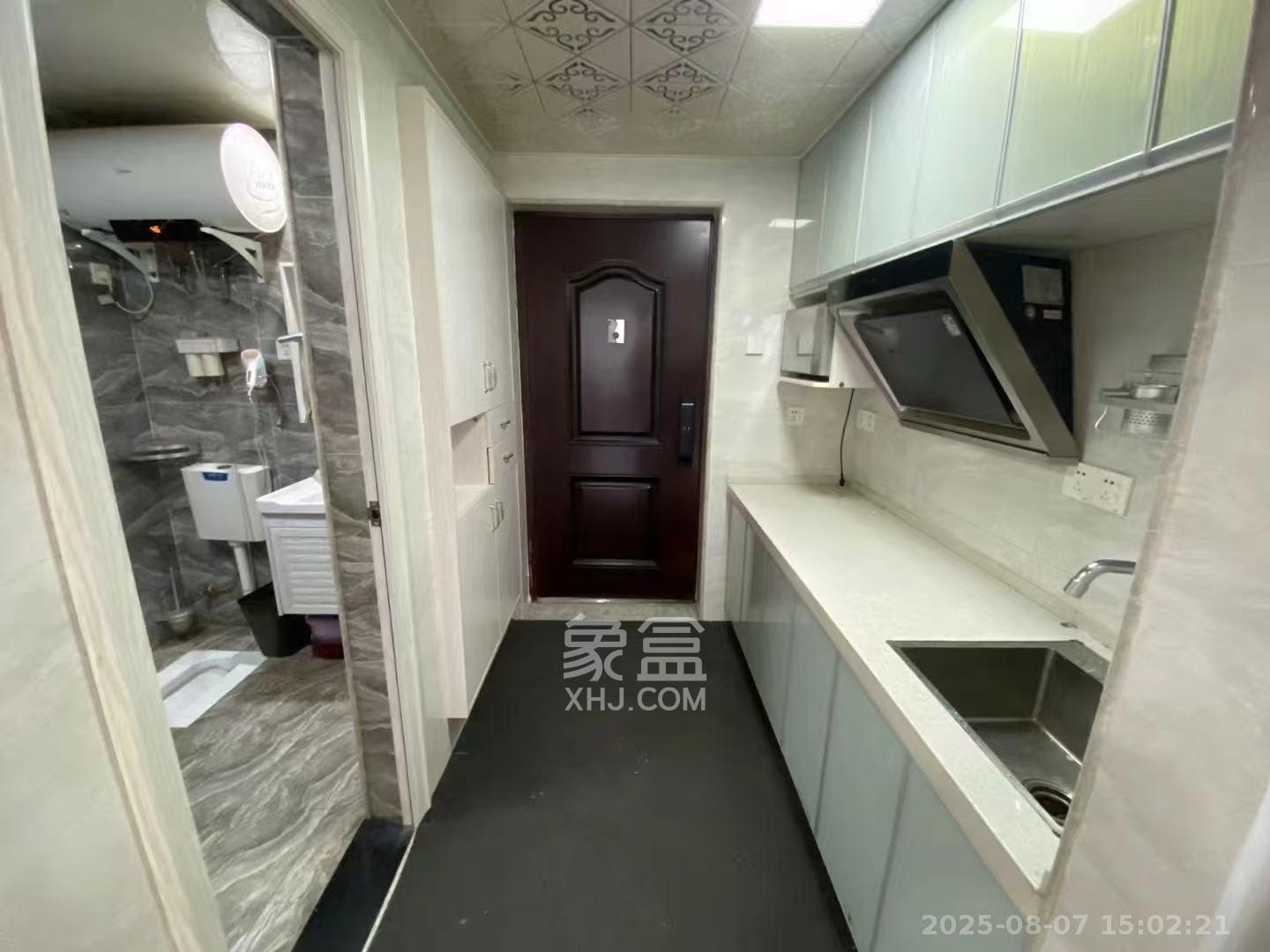 荣悦台  1室1厅1卫    2200.0元/月 荣悦台  1室1厅1卫    2200.0元/月室内图