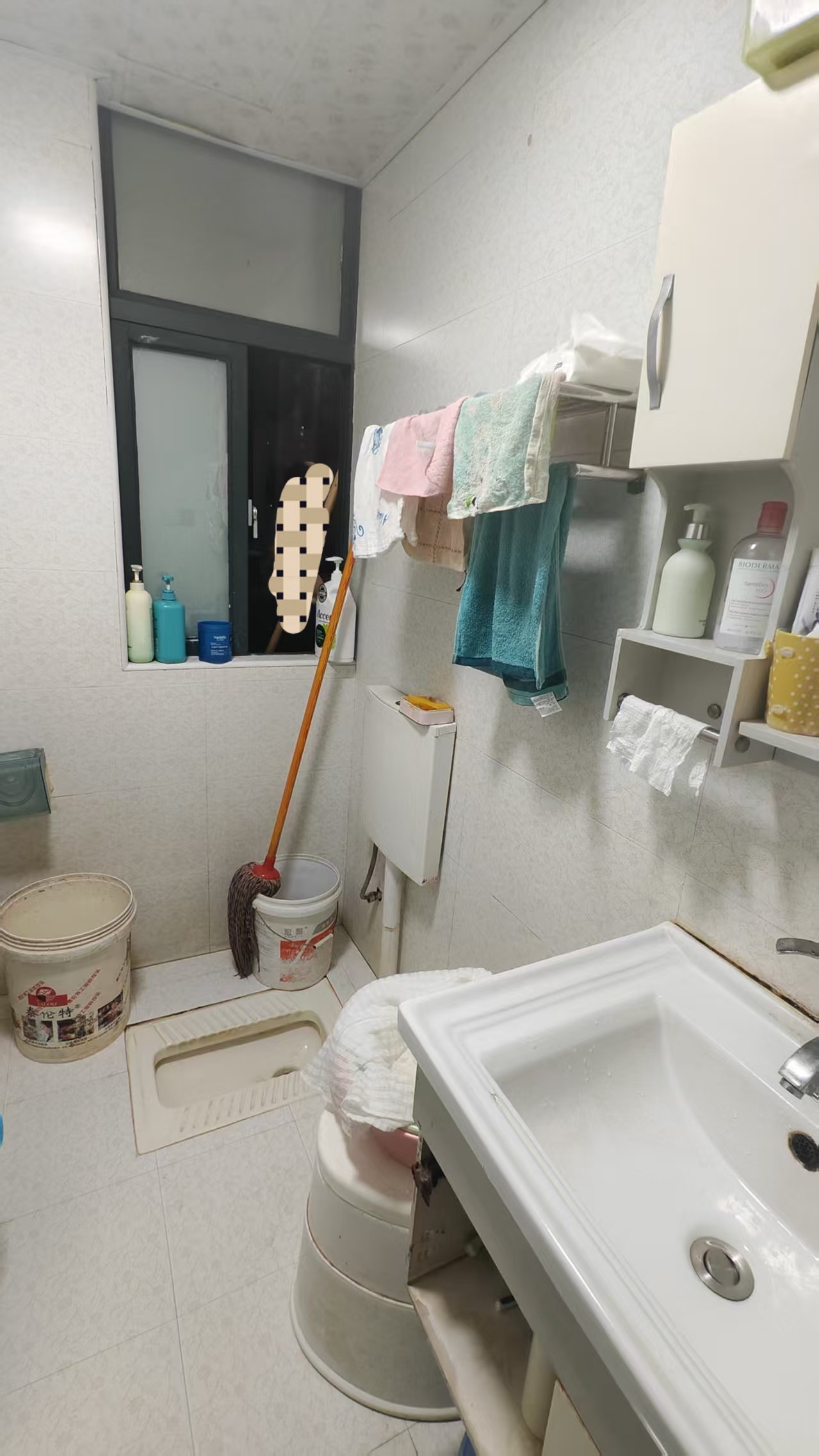 衡阳名郡  2室2厅1卫    35.0万客厅