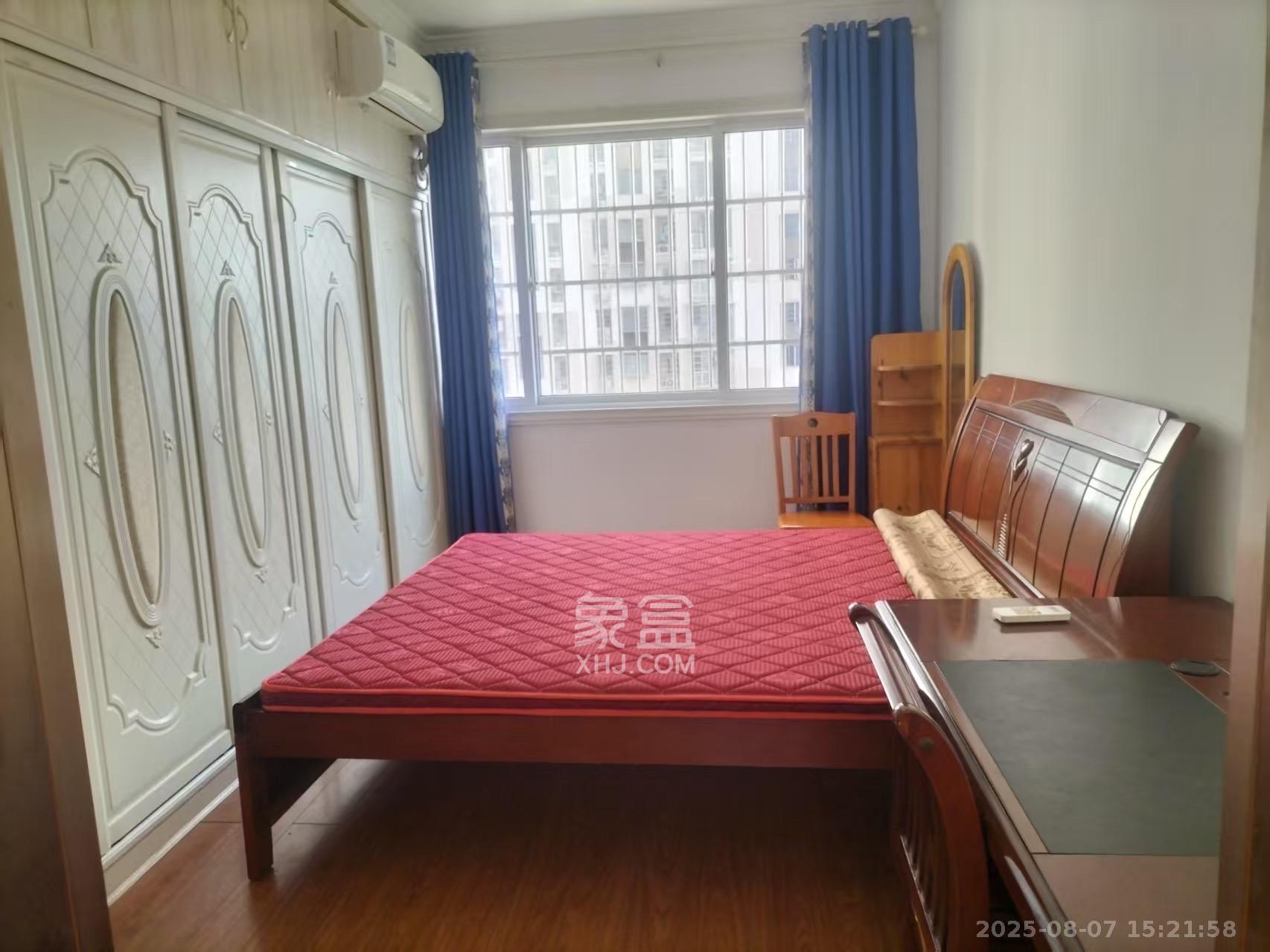 嘉顺苑 3室2厅1卫 2500.0元/月 嘉顺苑 3室2厅1卫 2500.0元/月室内图