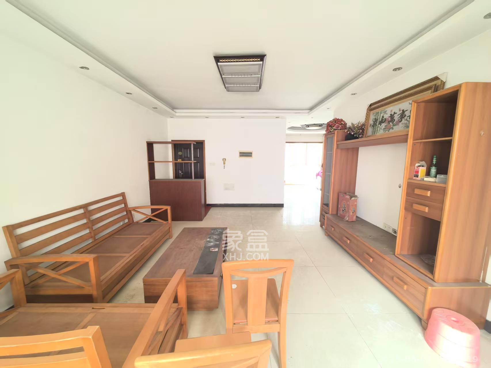 四季星城  3室2厅2卫    1650.0元/月 四季星城  3室2厅2卫    1650.0元/月室内图