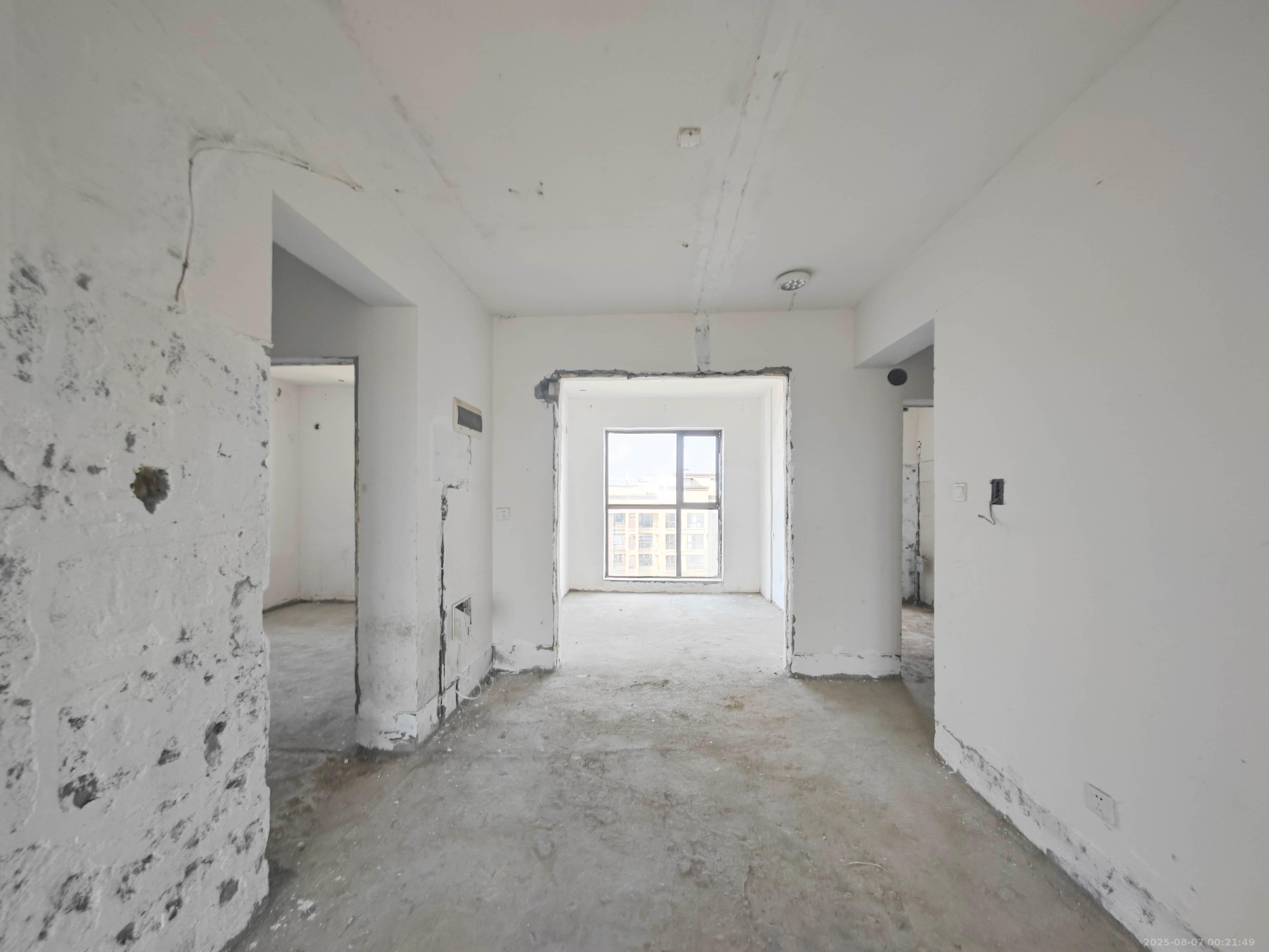 绿地新都会  3室2厅1卫    61.0万 绿地新都会  3室2厅1卫    61.0万其他