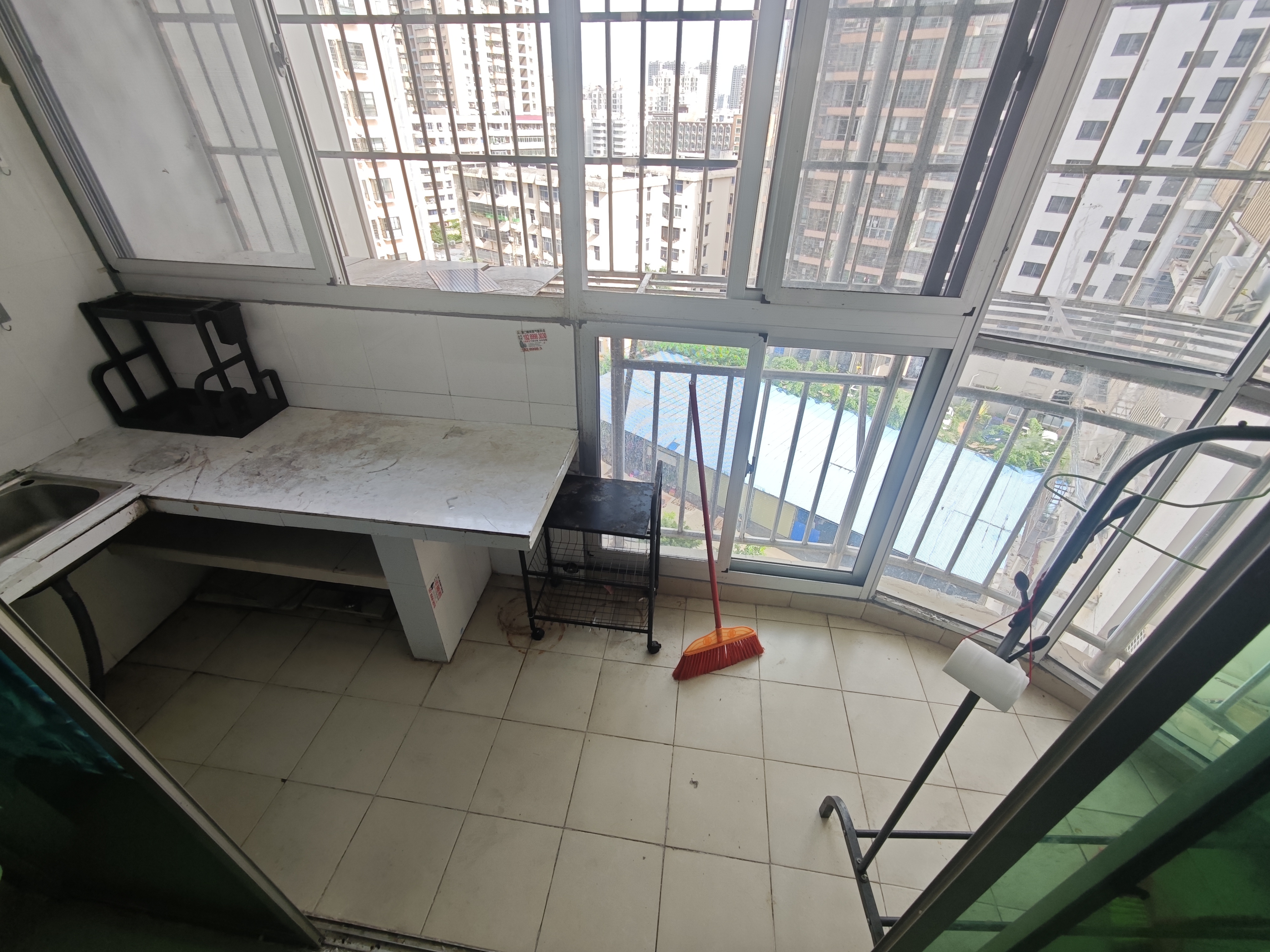 龙福花园 1室1厅1卫 1200.0元/月 龙福花园 1室1厅1卫 1200.0元/月室内图