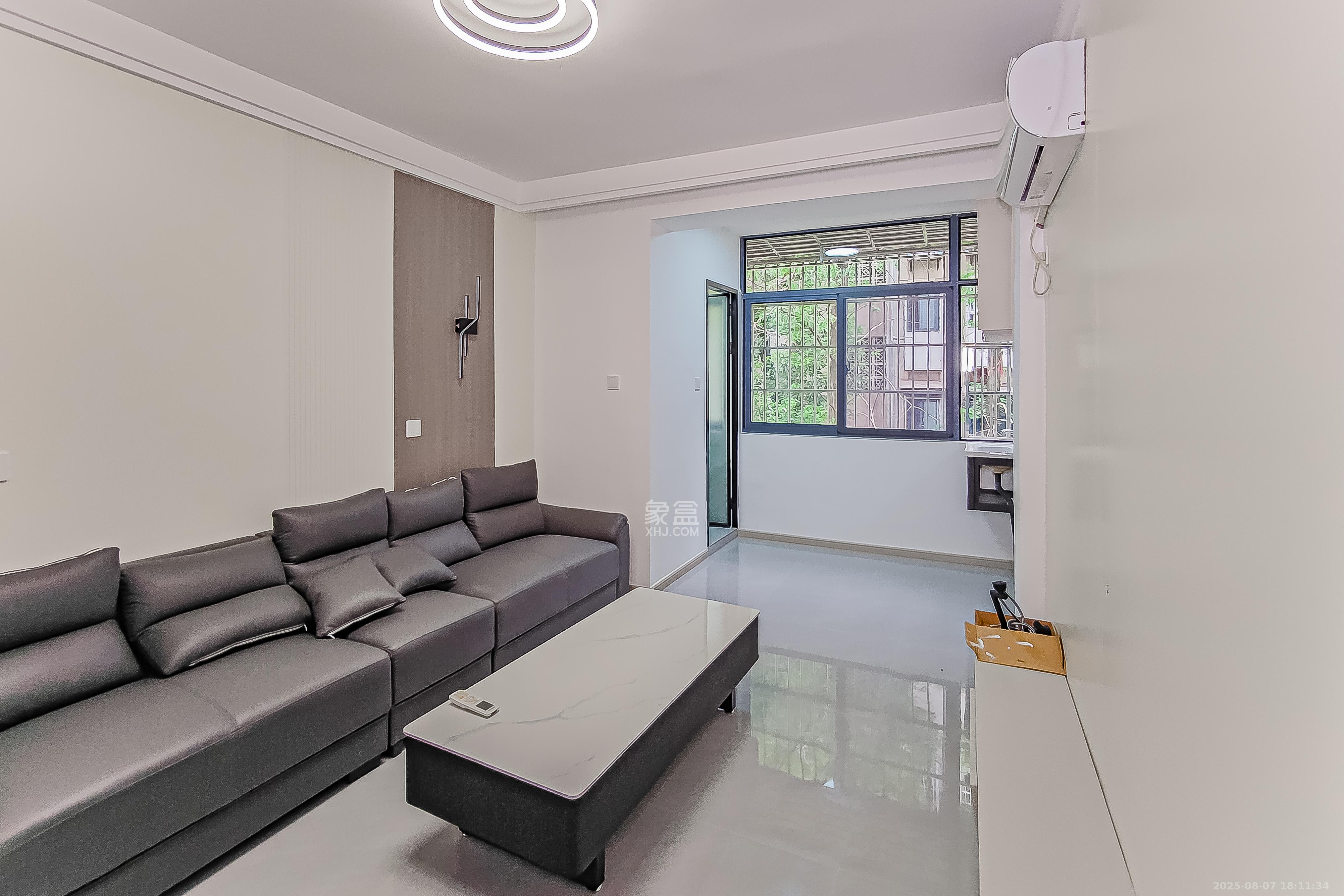 红旗区四片  3室2厅2卫    59.8万 红旗区四片  3室2厅2卫    59.8万