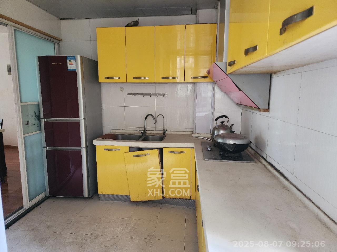 金碧文华  3室2厅2卫    2300.0元/月 金碧文华  3室2厅2卫    2300.0元/月室内图