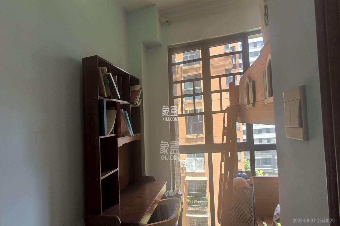 武广美誉 3室2厅1卫 2700.00元/月 武广美誉 3室2厅1卫 2700.00元/月室内图