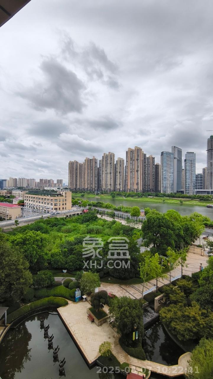 恒大御景半岛湘江苑（恒大御景半岛一期）  5室2厅3卫   6000.00元/月