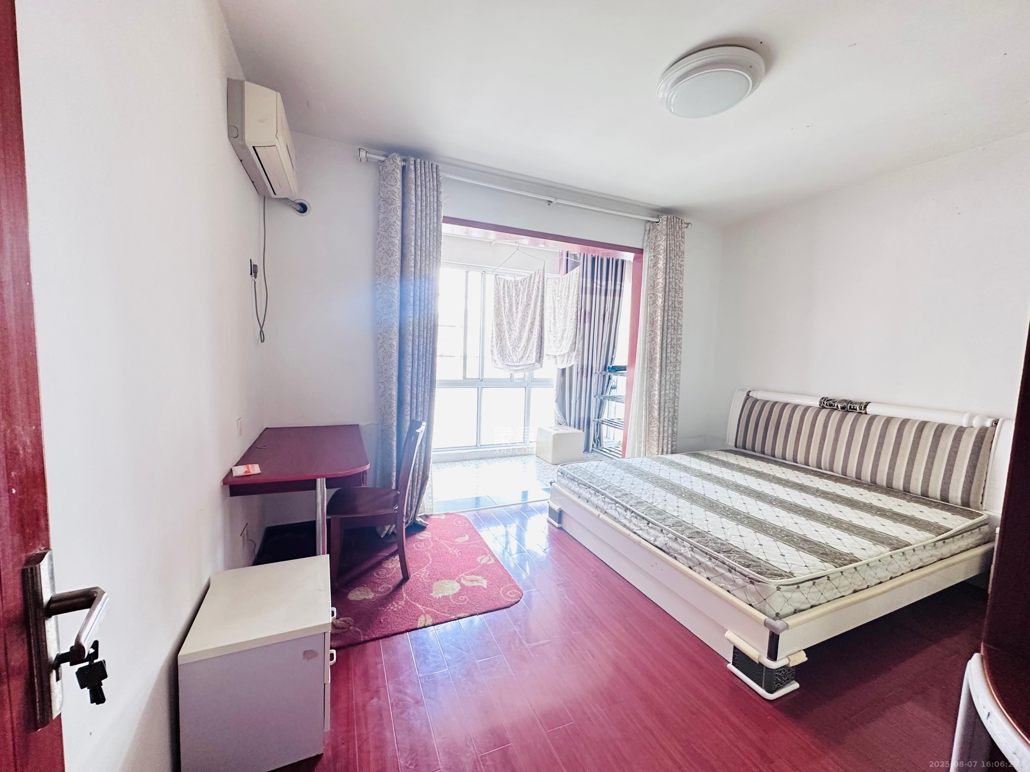 明天一城  3室2厅1卫    1500.0元/月室内图