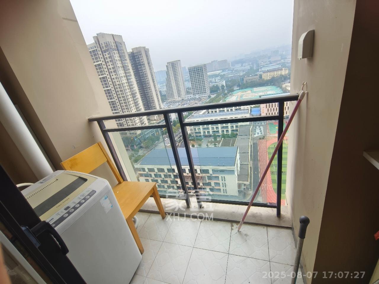 金科时代中心  1室1厅1卫    1000.0元/月 金科时代中心  1室1厅1卫    1000.0元/月室内图