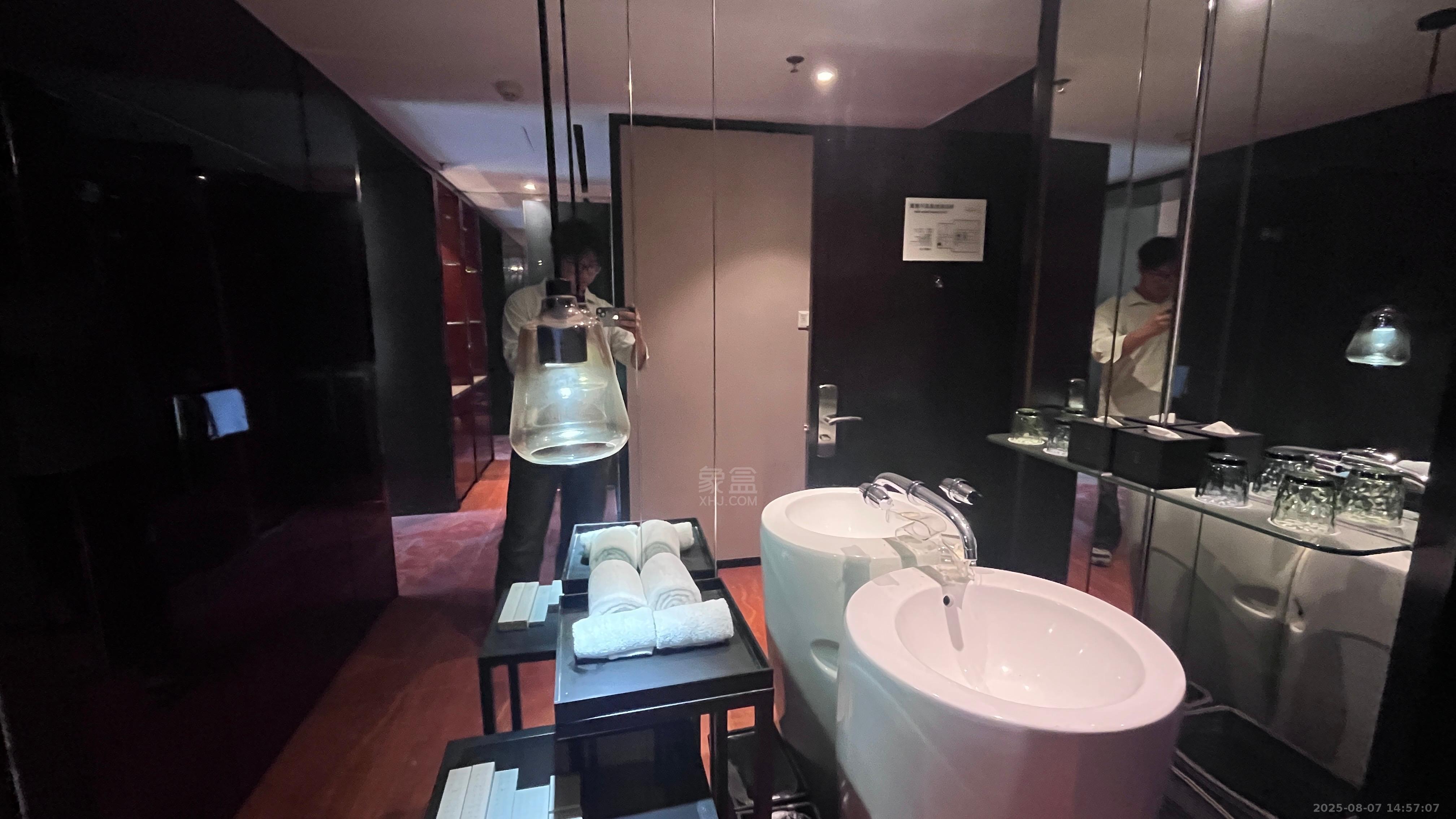 银天国际 1室0厅0卫 1300.0元/月 银天国际 1室0厅0卫 1300.0元/月室内图