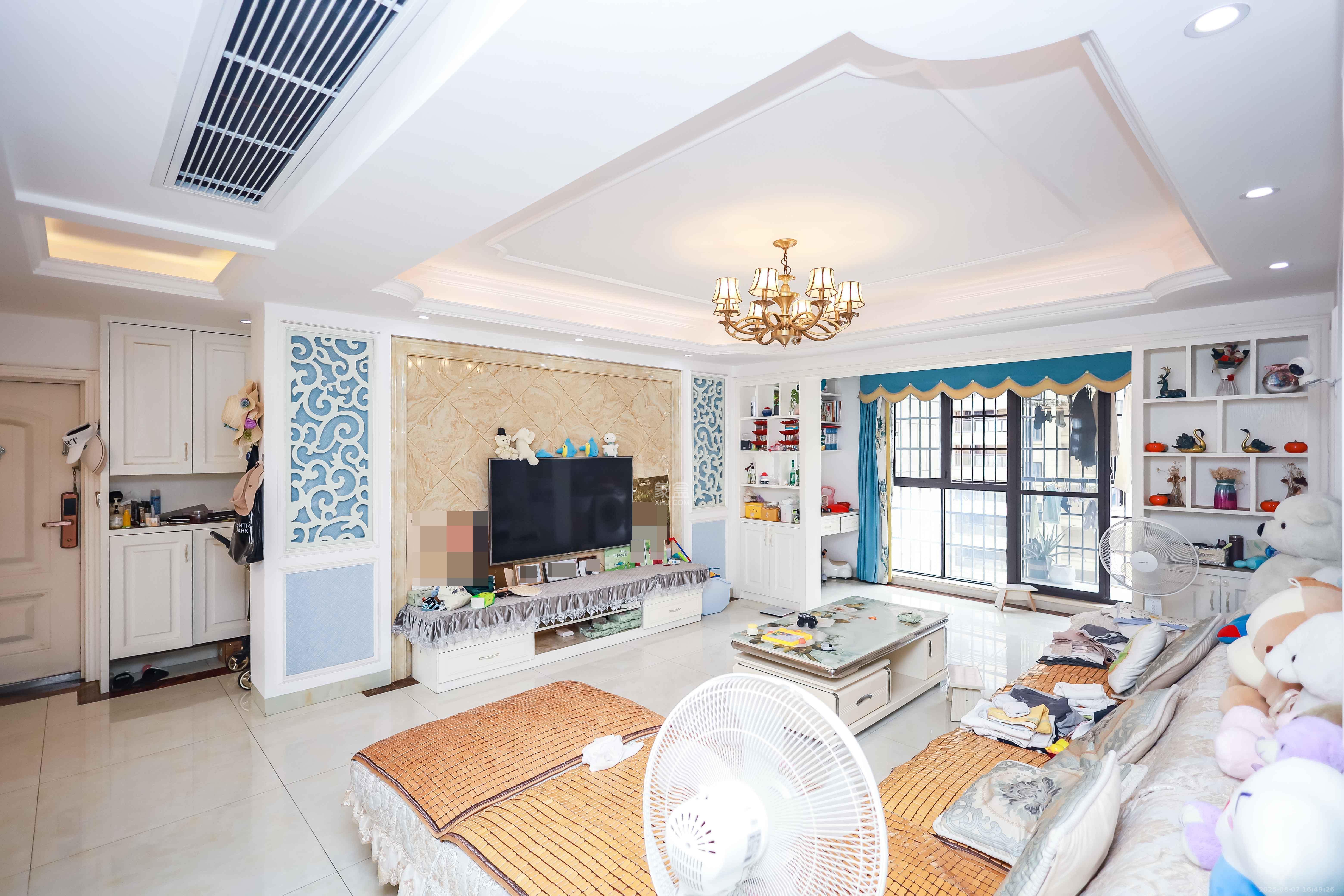 奥克斯缔壹城 3室2厅2卫 126.0万 奥克斯缔壹城 3室2厅2卫 126.0万客厅