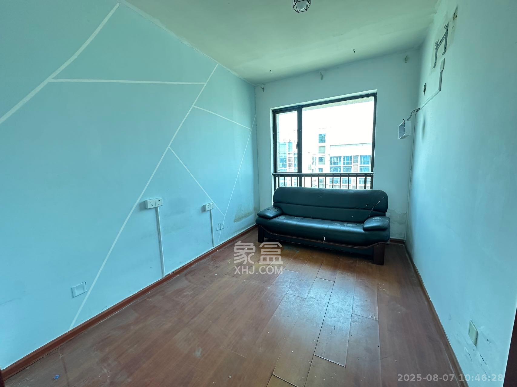 天下一家 3室2厅2卫 3000.0元/月 天下一家 3室2厅2卫 3000.0元/月室内图