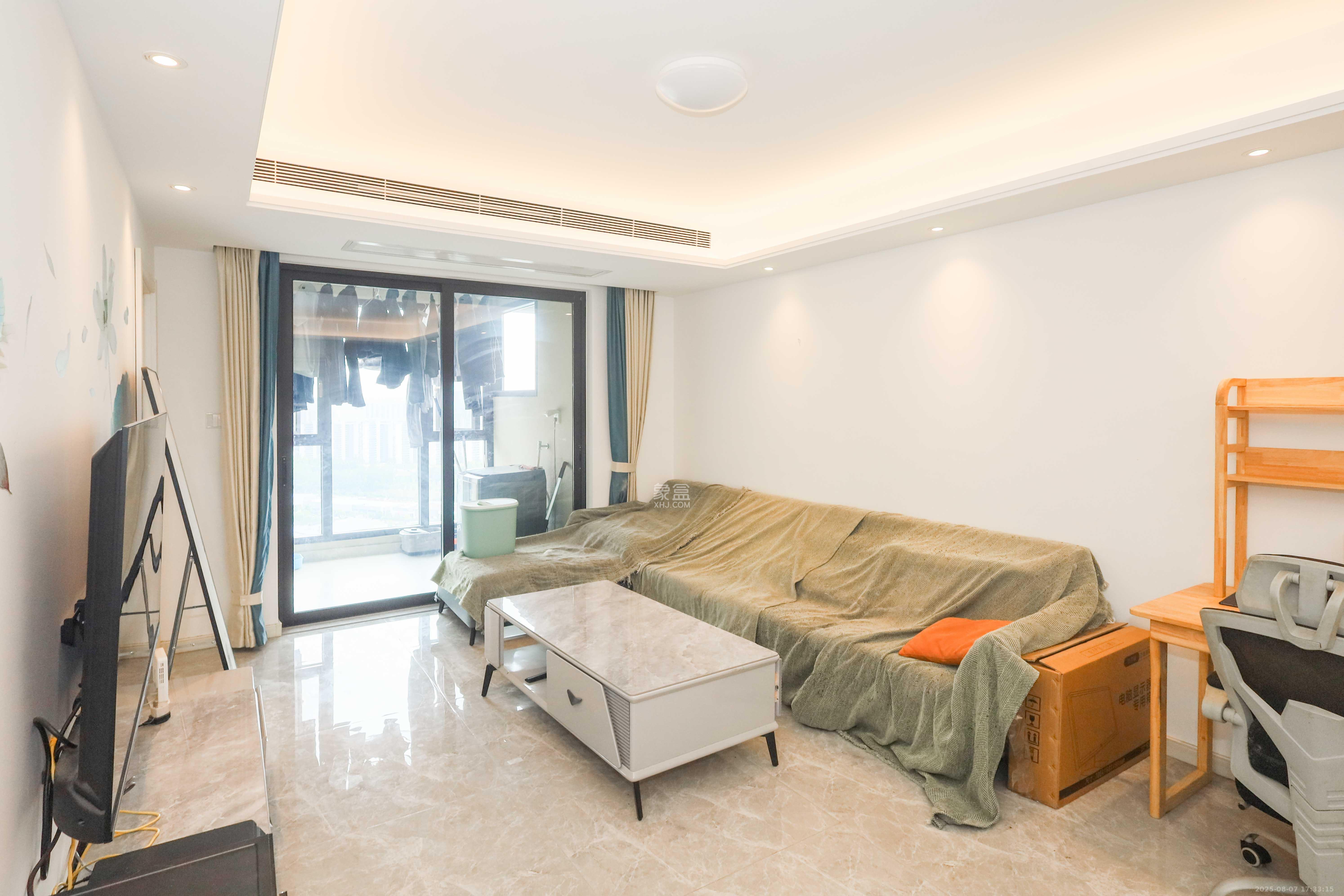 万科金色梦想B区  3室2厅2卫    102.8万 万科金色梦想B区  3室2厅2卫    102.8万客厅