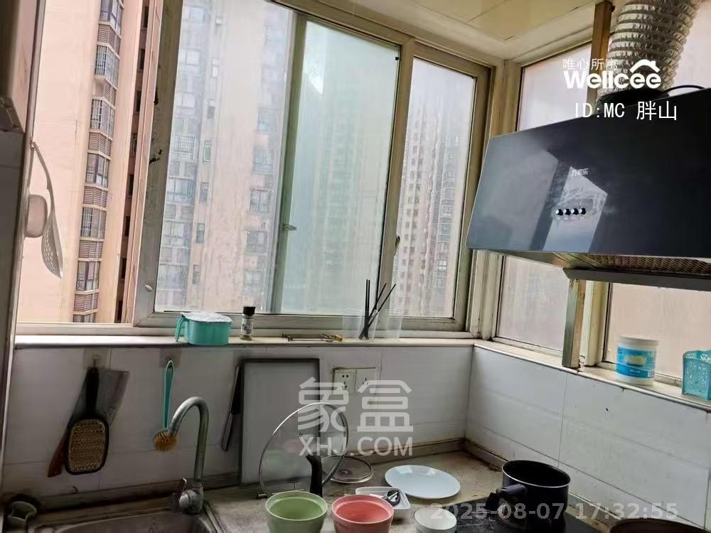 东方航标  2室2厅1卫   1400.00元/月室内图
