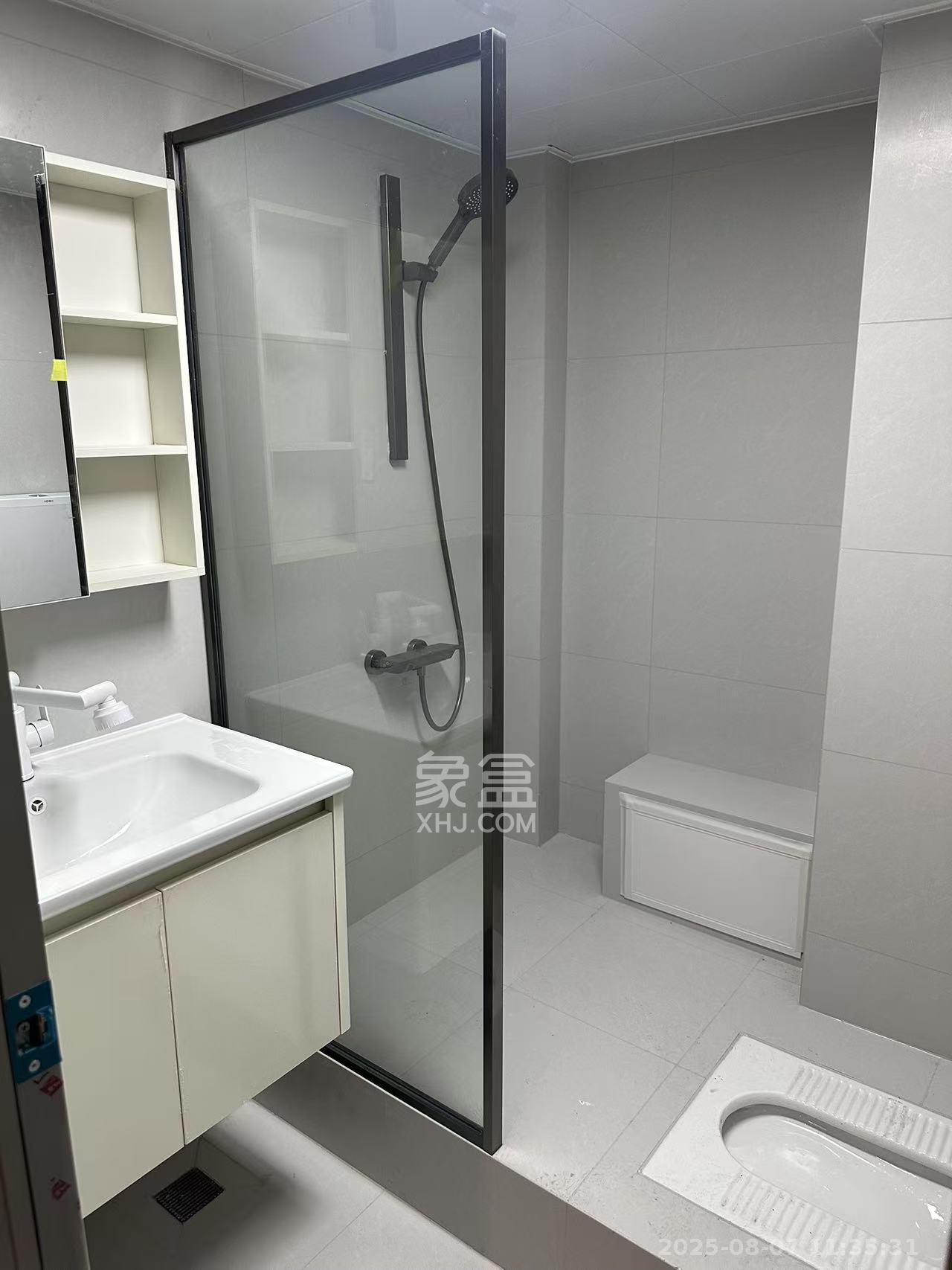 2076至高点 1室1厅1卫 1600.0元/月 2076至高点 1室1厅1卫 1600.0元/月室内图