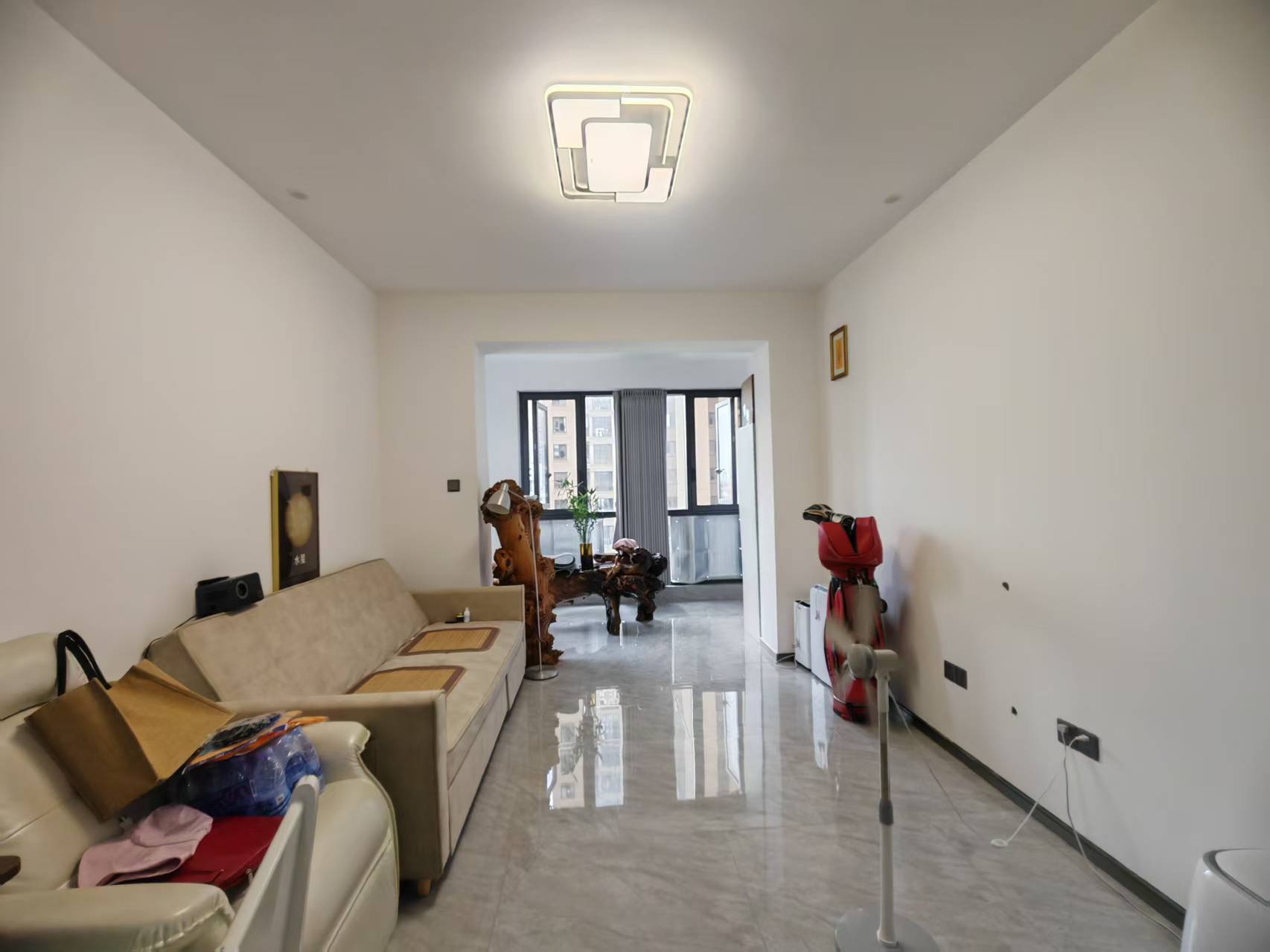 海航豪庭南苑  1室1厅1卫    3500.0元/月 海航豪庭南苑  1室1厅1卫    3500.0元/月