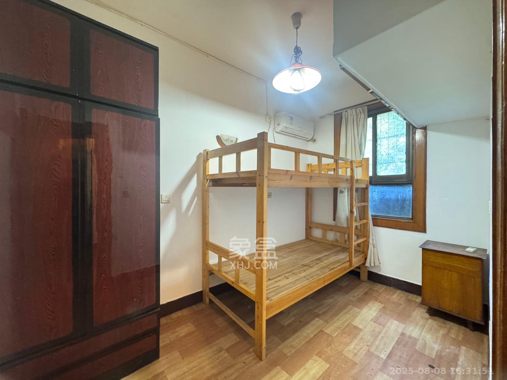 二机小区 2室1厅1卫 1200.0元/月 二机小区 2室1厅1卫 1200.0元/月室内图