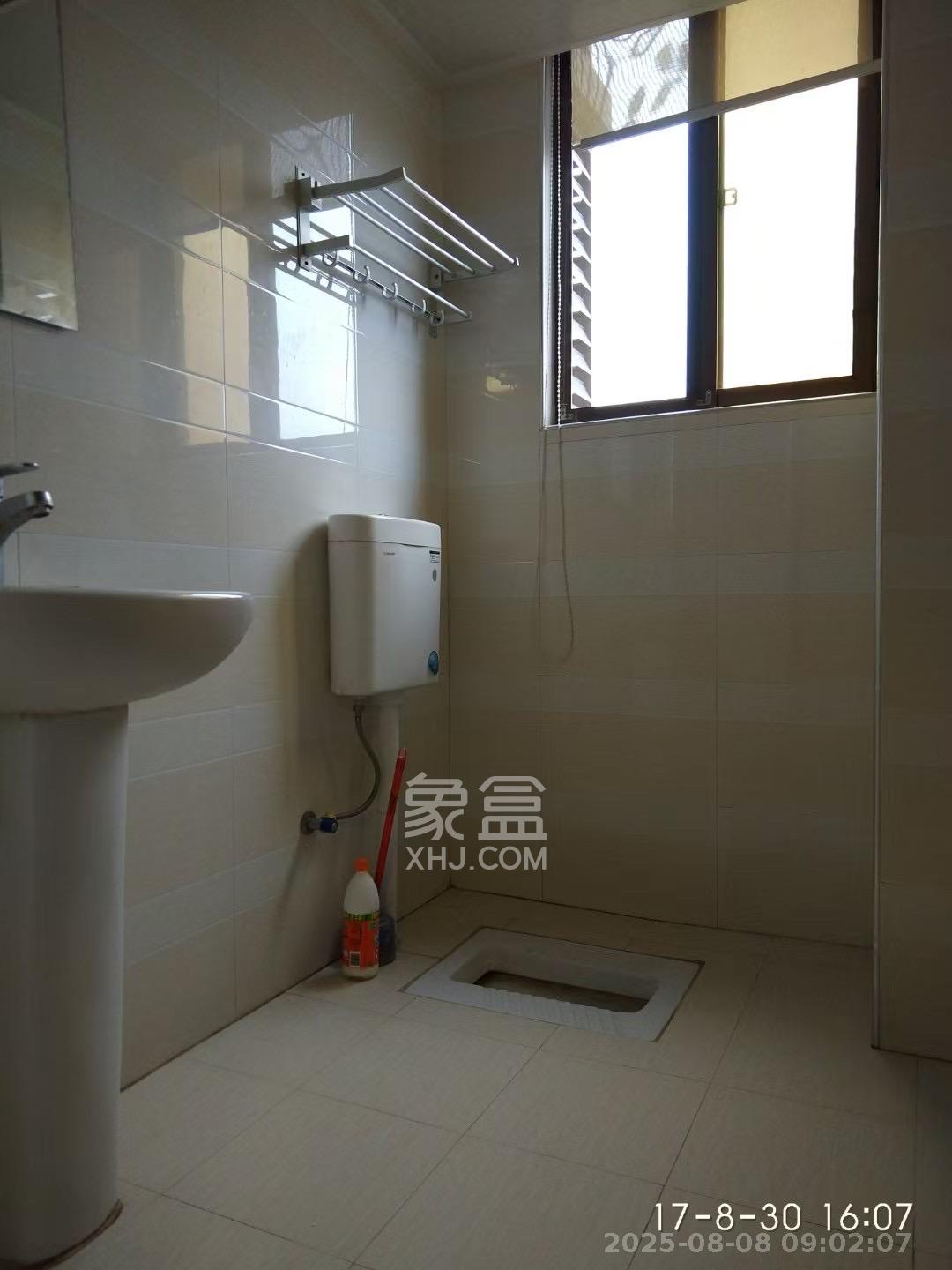 君悦紫园 2室2厅1卫 2800.0元/月 君悦紫园 2室2厅1卫 2800.0元/月室内图