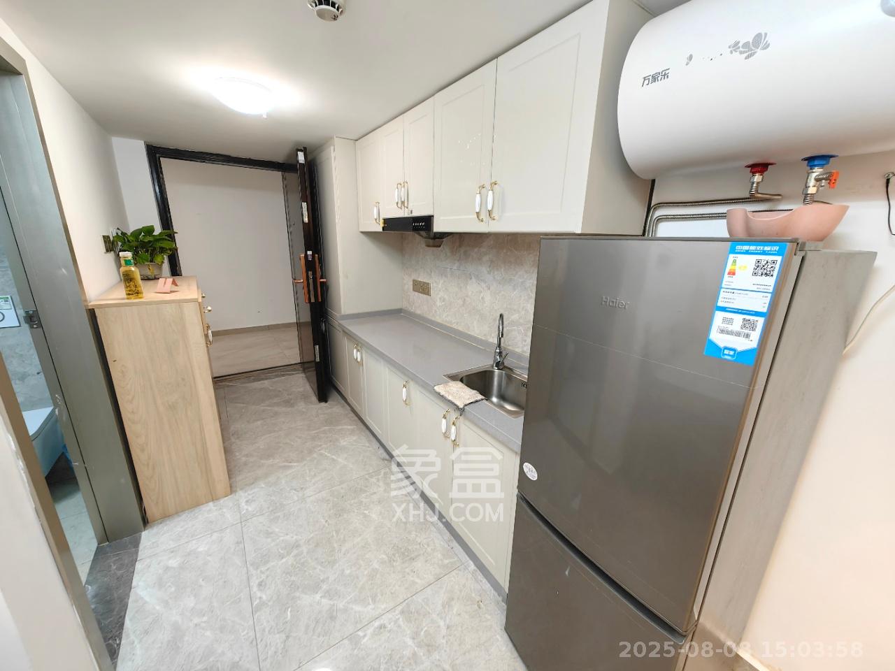 梦想新天地  1室1厅1卫   2200.00元/月室内图