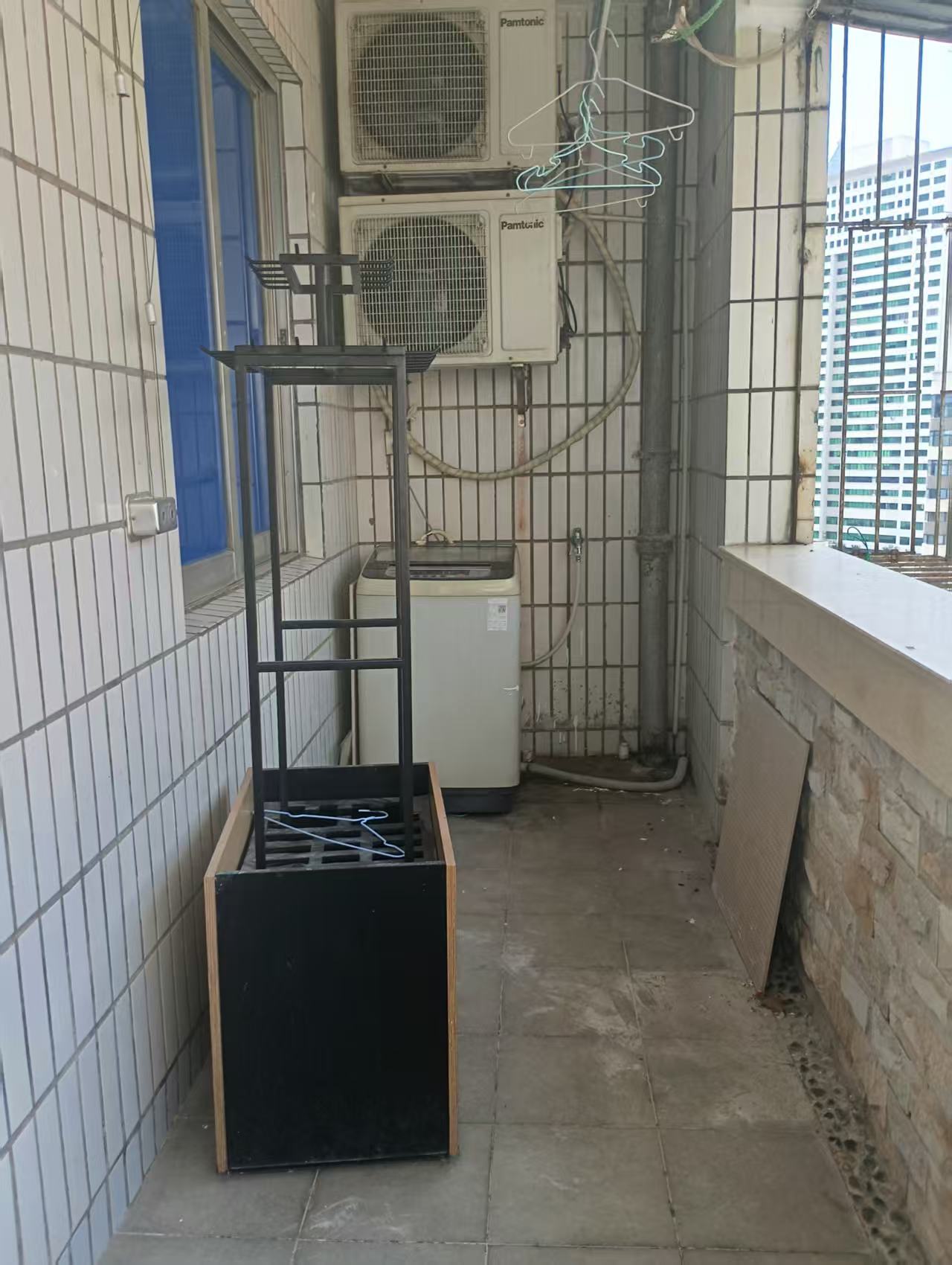 富南公寓 3室2厅2卫 2600.0元/月 富南公寓 3室2厅2卫 2600.0元/月室内图