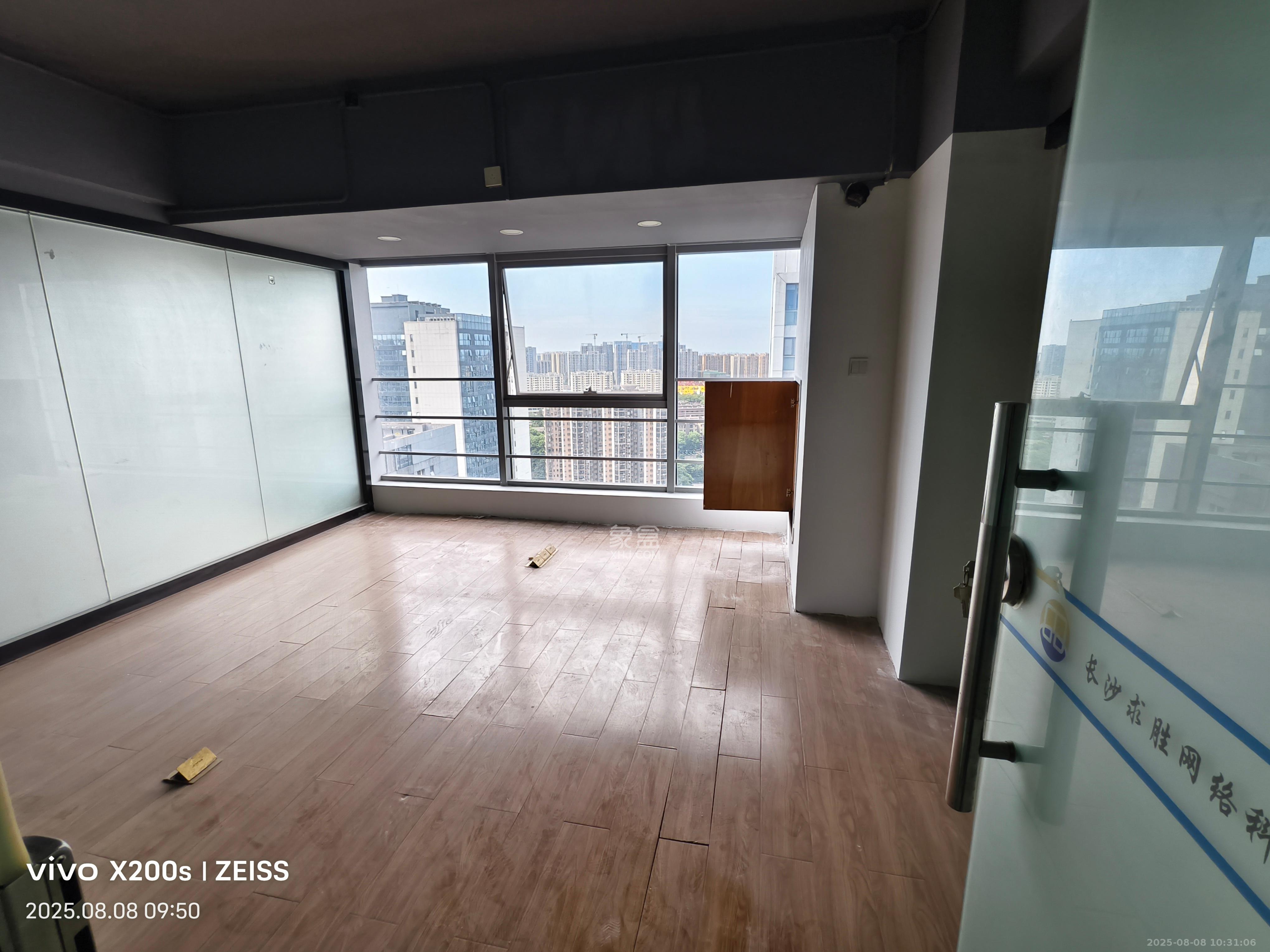 复地星光天地  5室1厅1卫    8000.0元/月 复地星光天地  5室1厅1卫    8000.0元/月室内图